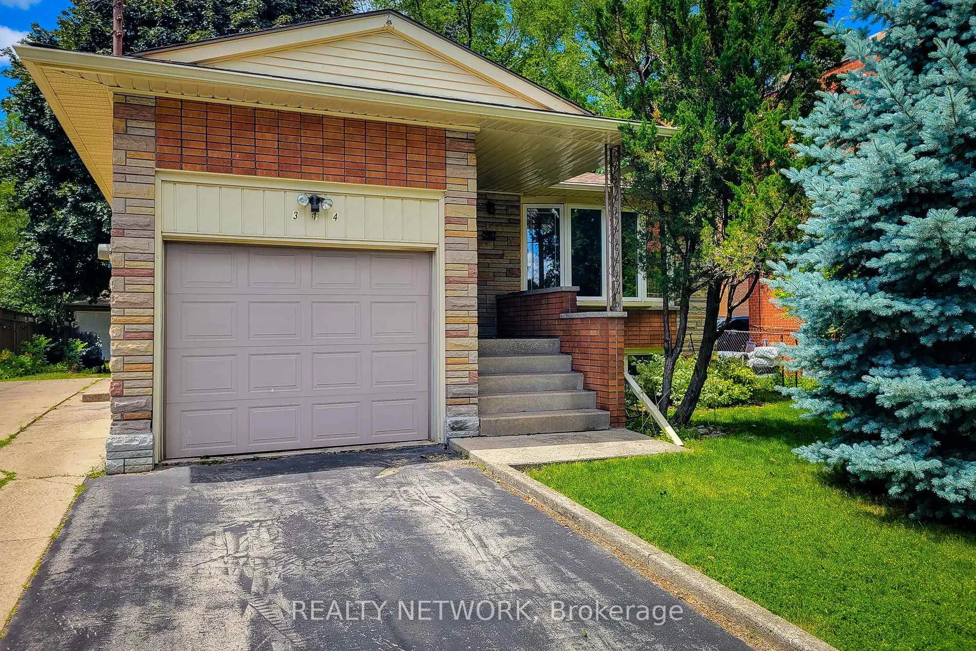 Photo 2 of 314 Upper Kenilworth Avenue, Hamilton, Huntington — HOMEH