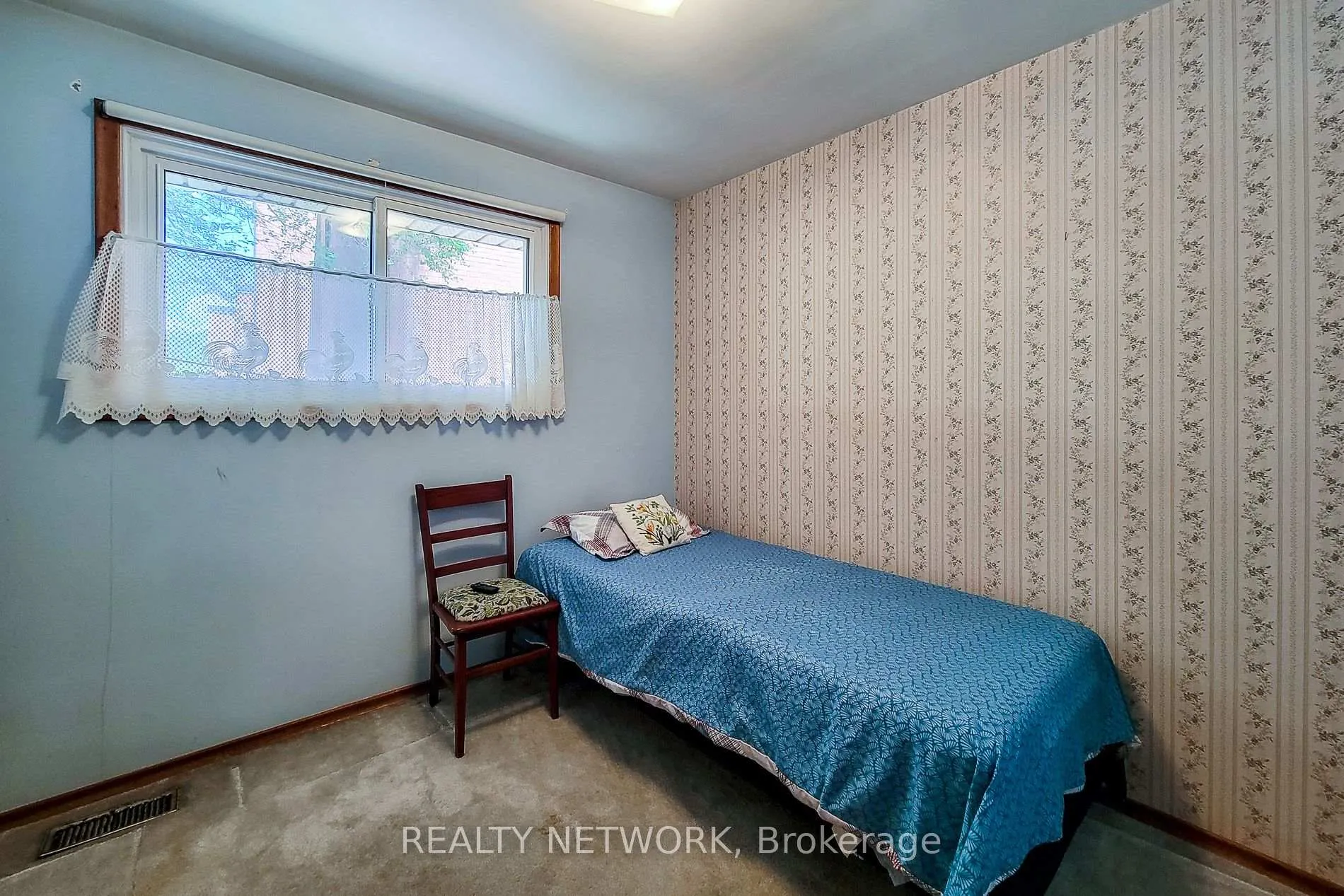 Photo 13 of 314 Upper Kenilworth Avenue, Hamilton, Huntington — HOMEH