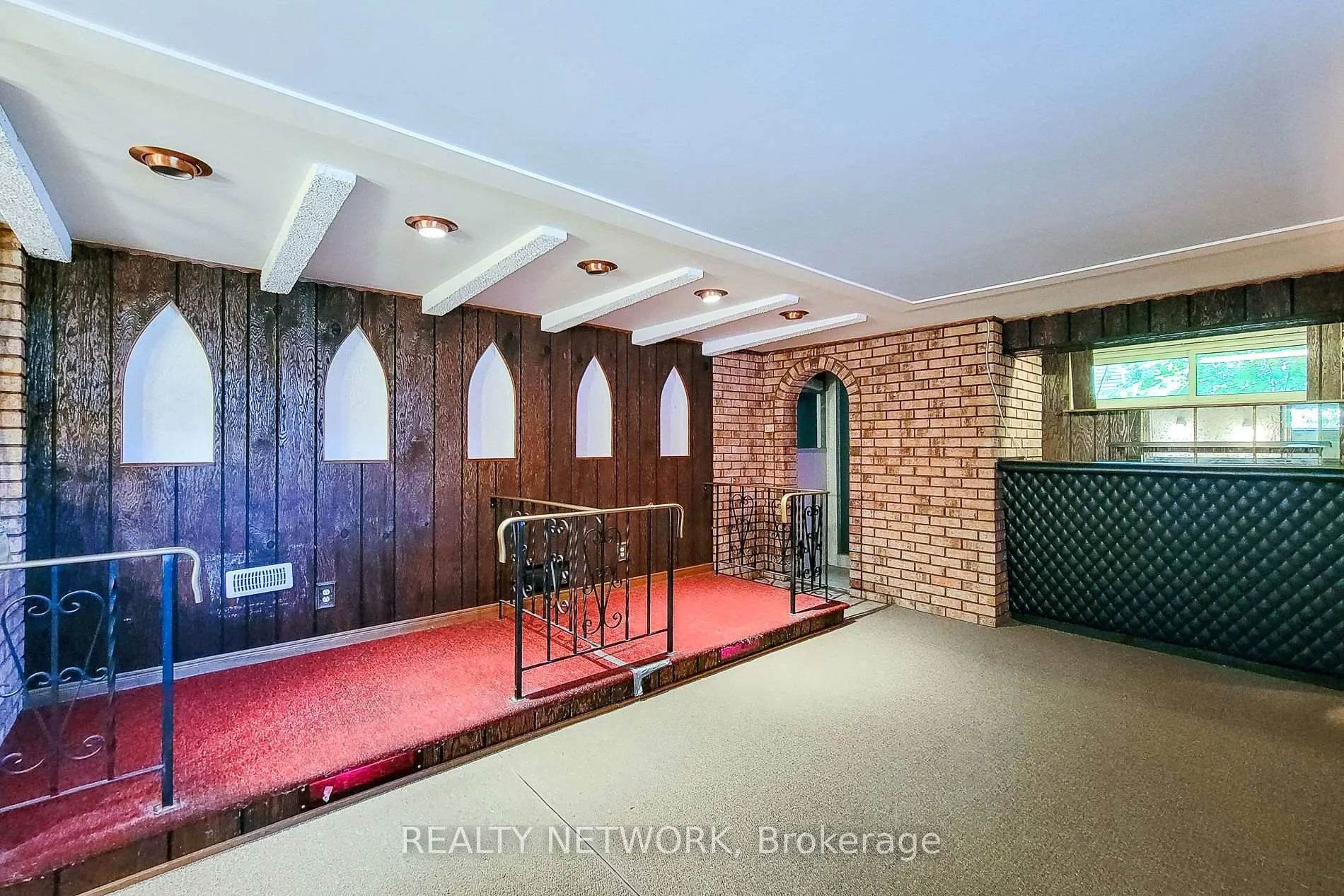 Photo 22 of 314 Upper Kenilworth Avenue, Hamilton, Huntington — HOMEH