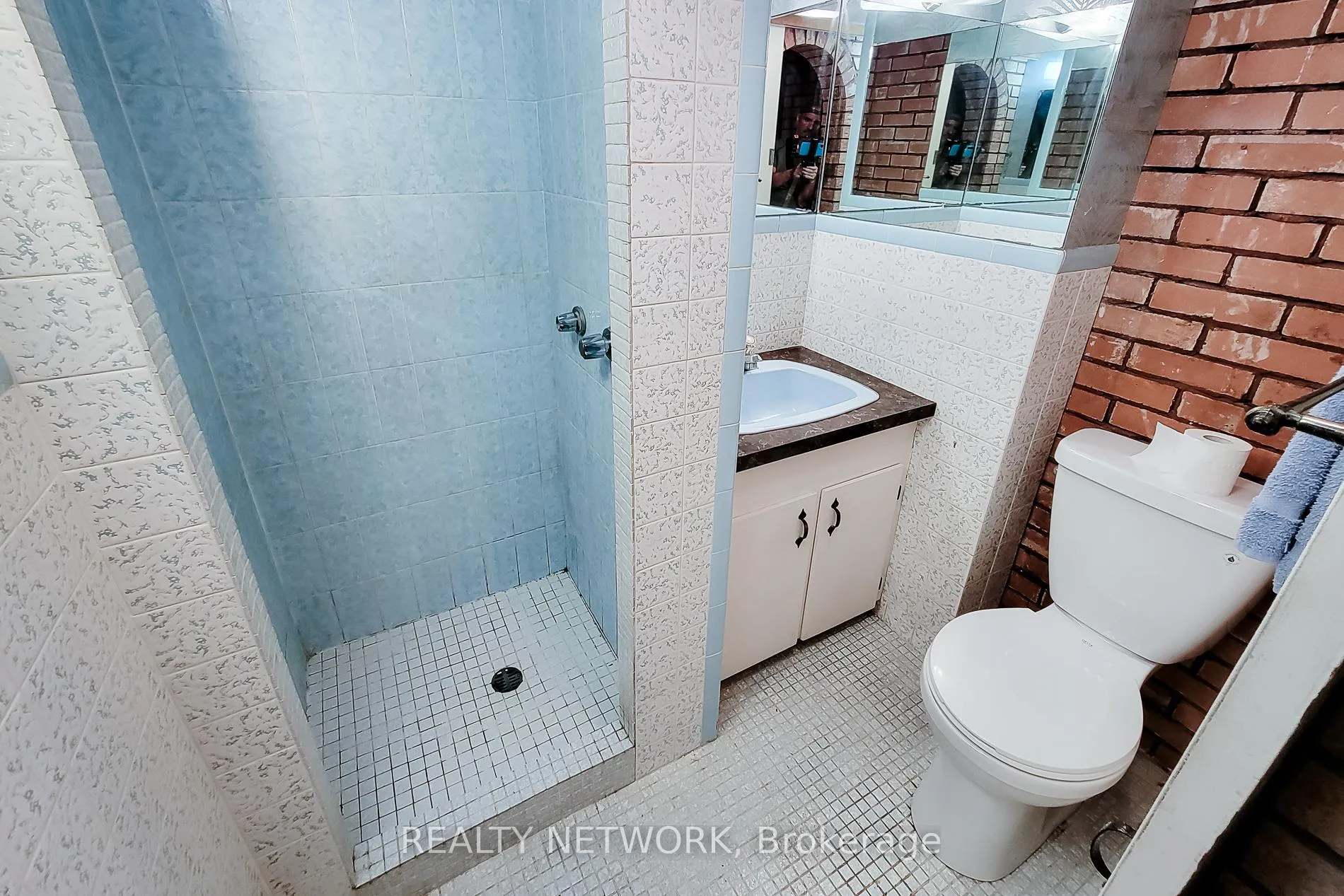 Photo 25 of 314 Upper Kenilworth Avenue, Hamilton, Huntington — HOMEH