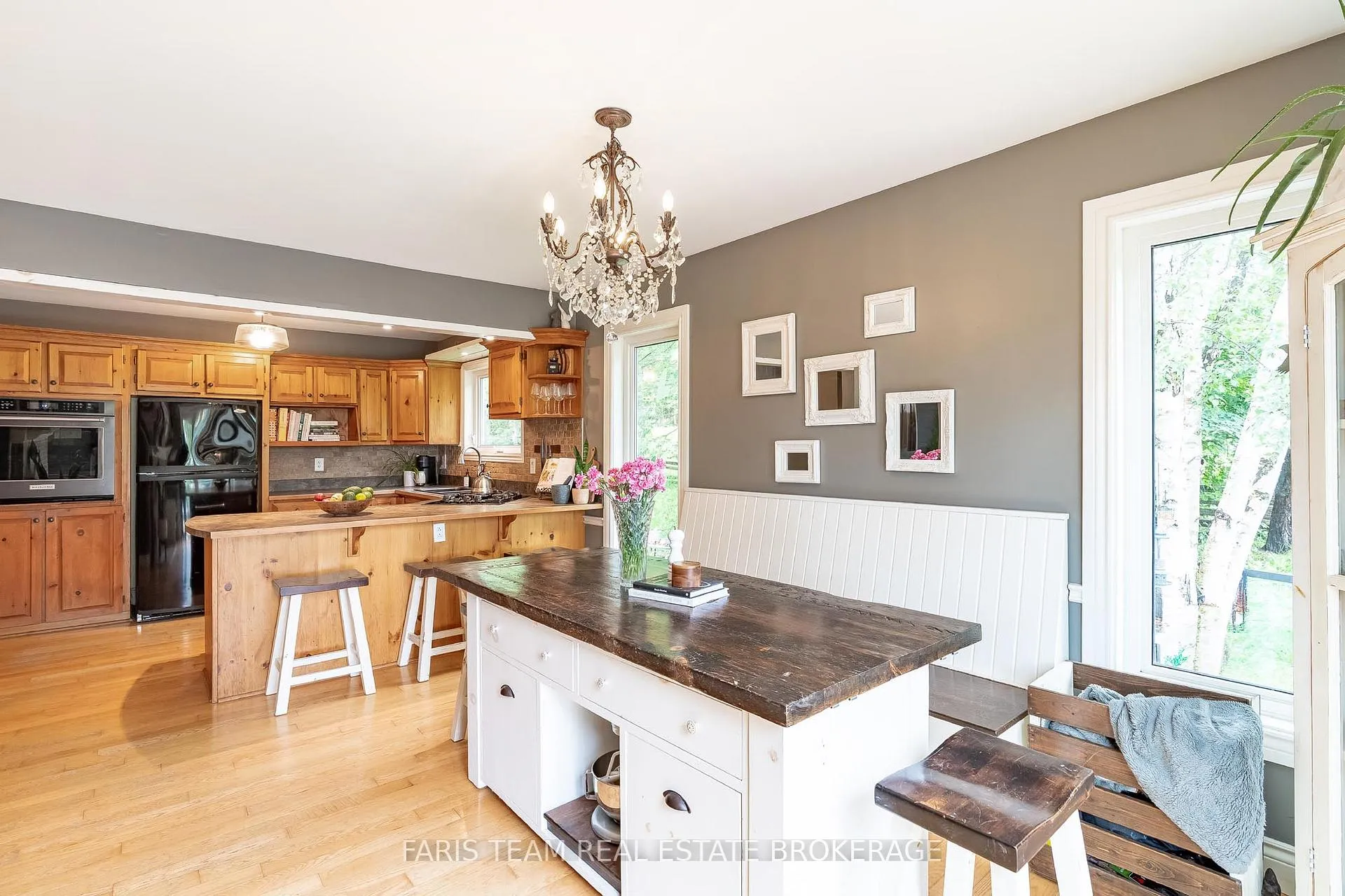 Photo 11 of 2268 Flos Road 10 E, Springwater, Rural Springwater — HOMEH