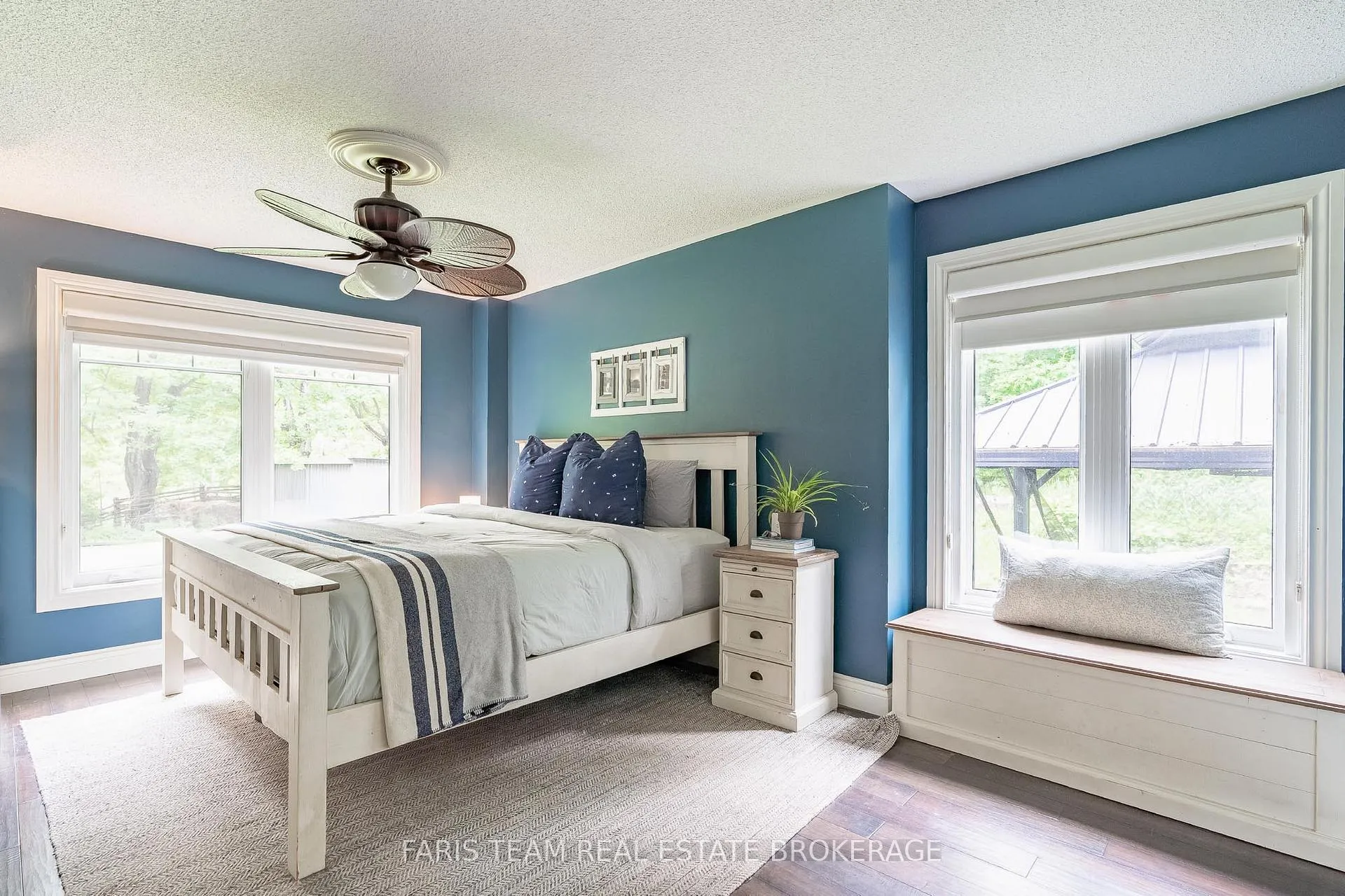 Photo 15 of 2268 Flos Road 10 E, Springwater, Rural Springwater — HOMEH