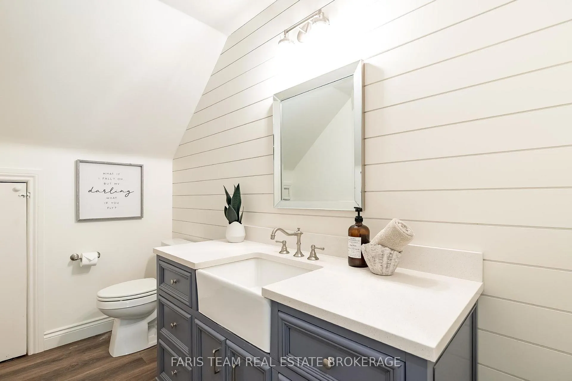 Photo 23 of 2268 Flos Road 10 E, Springwater, Rural Springwater — HOMEH