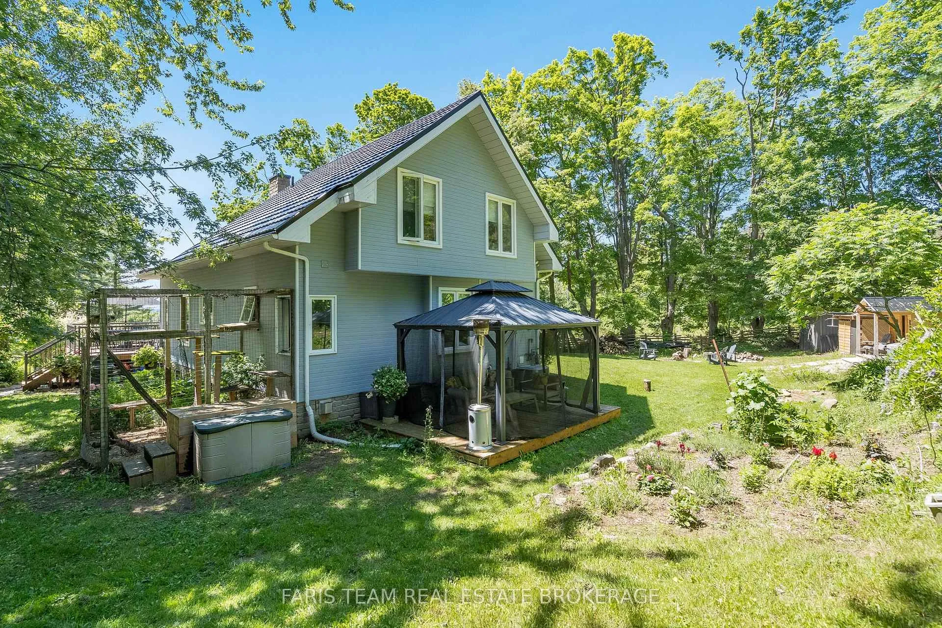 Photo 35 of 2268 Flos Road 10 E, Springwater, Rural Springwater — HOMEH