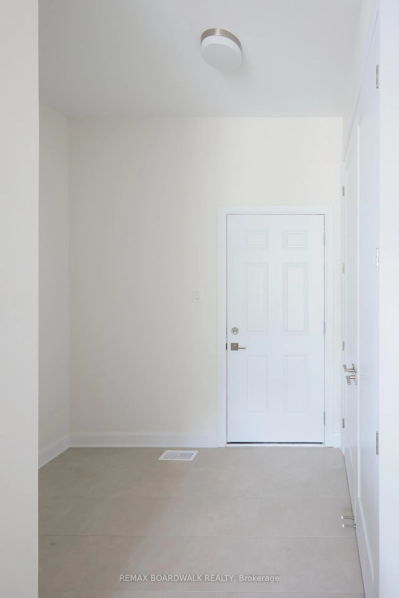 Photo 19 of 724 Kenny Gordon Avenue, Ottawa, Riverside South — HOMEH