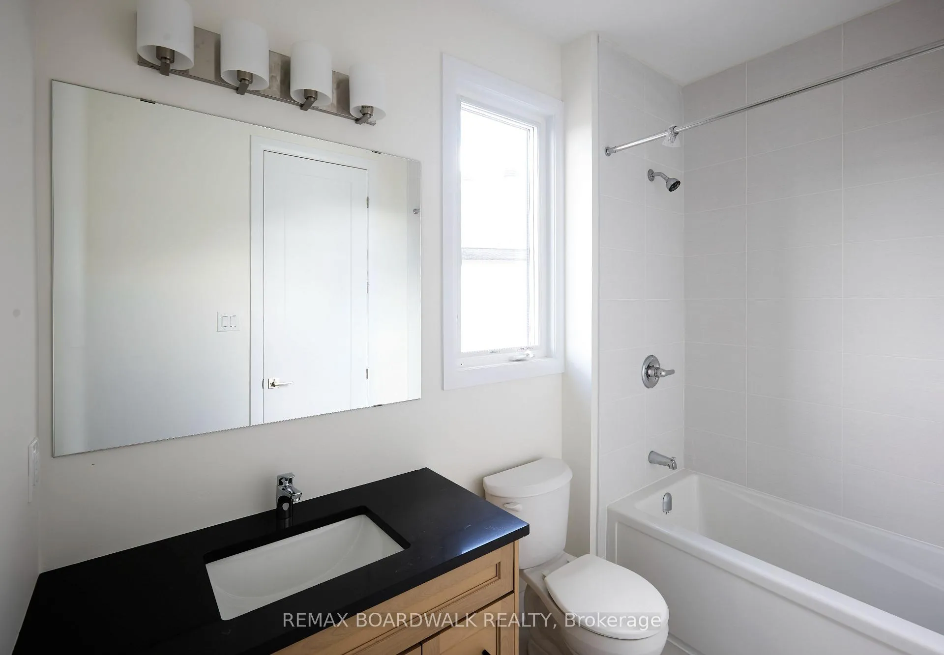 Photo 23 of 724 Kenny Gordon Avenue, Ottawa, Riverside South — HOMEH