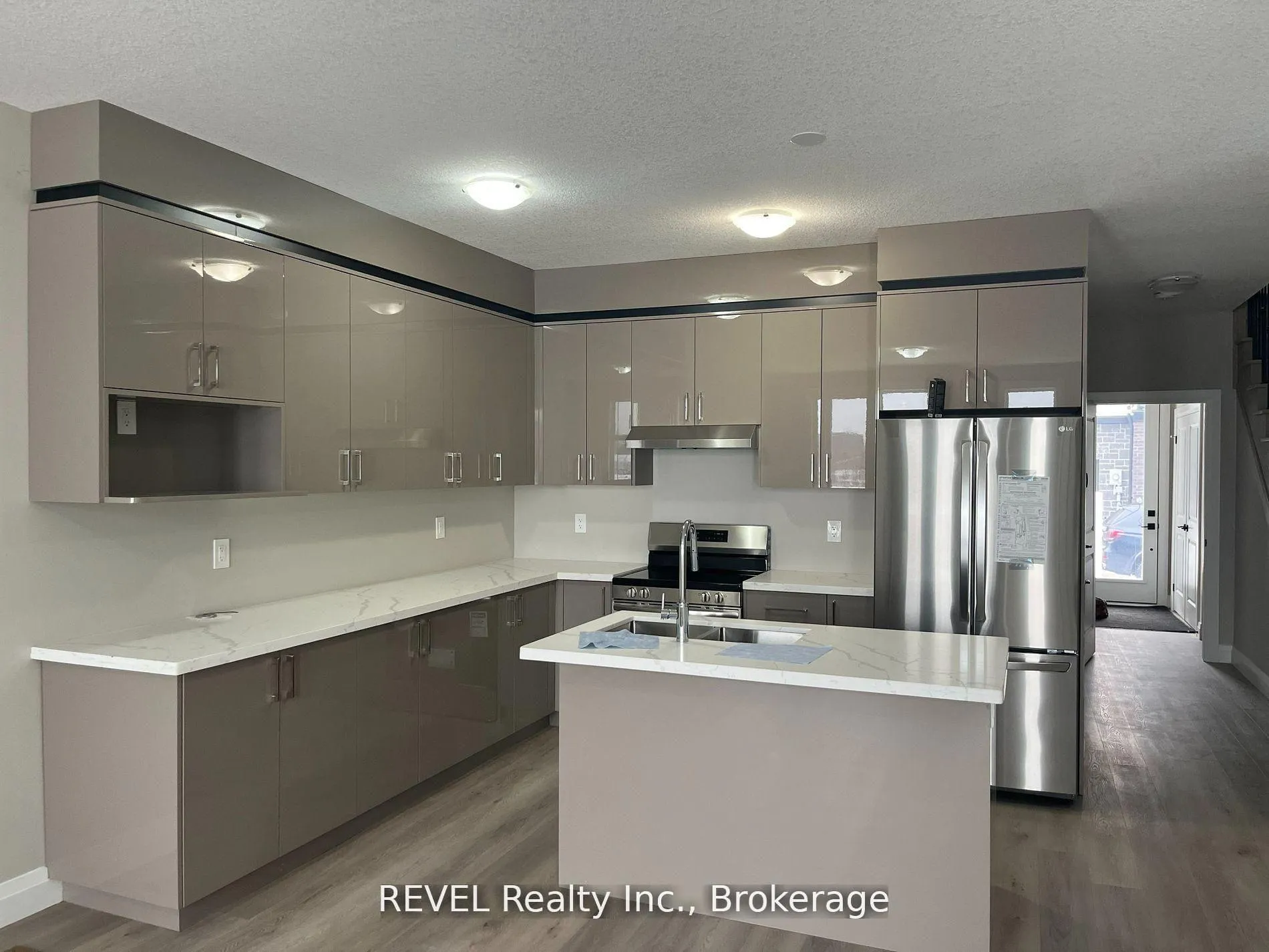 Photo 6 of 16 Keystone Trail, Welland, Lincoln/Crowland — HOMEH