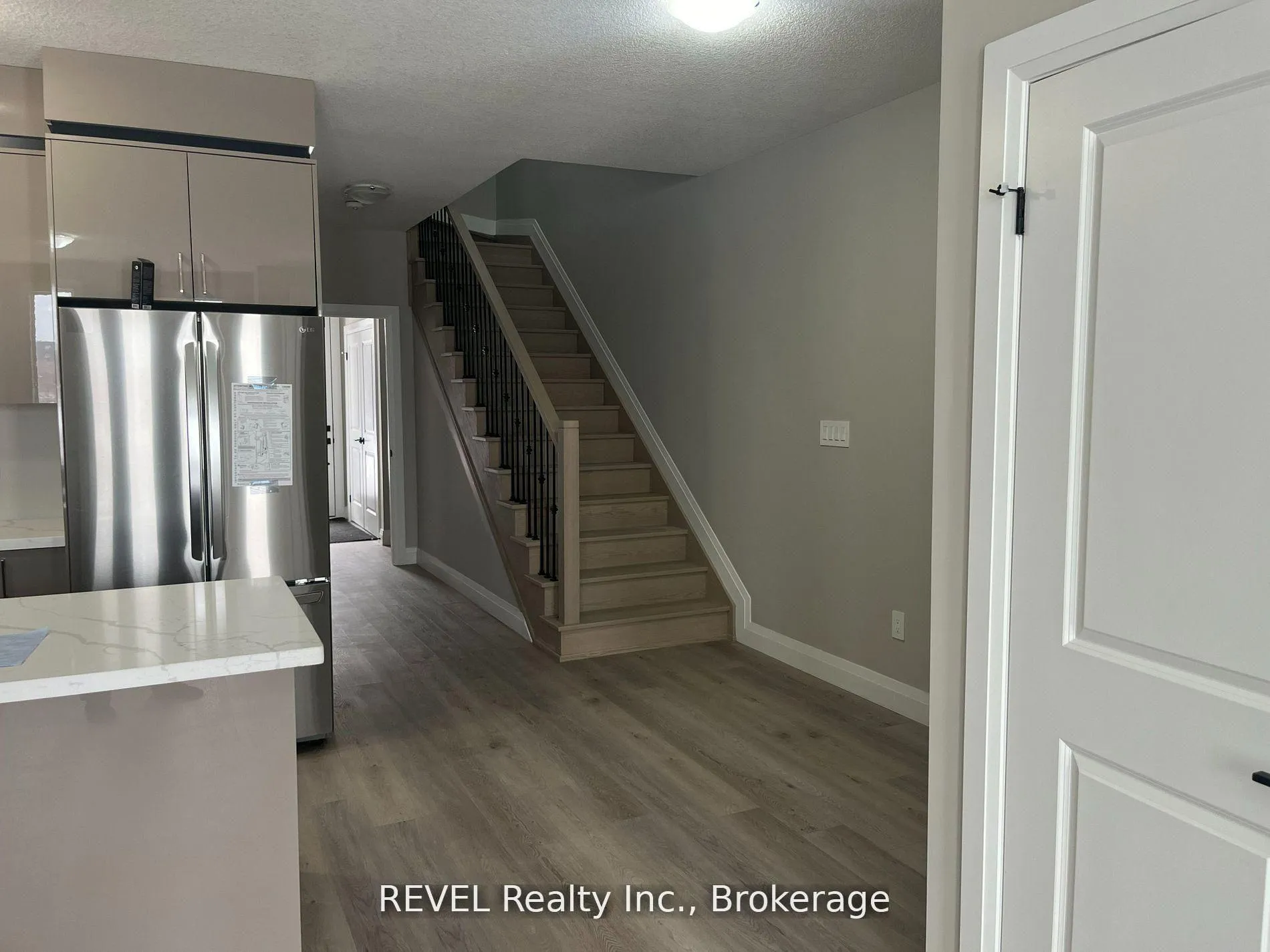Photo 7 of 16 Keystone Trail, Welland, Lincoln/Crowland — HOMEH