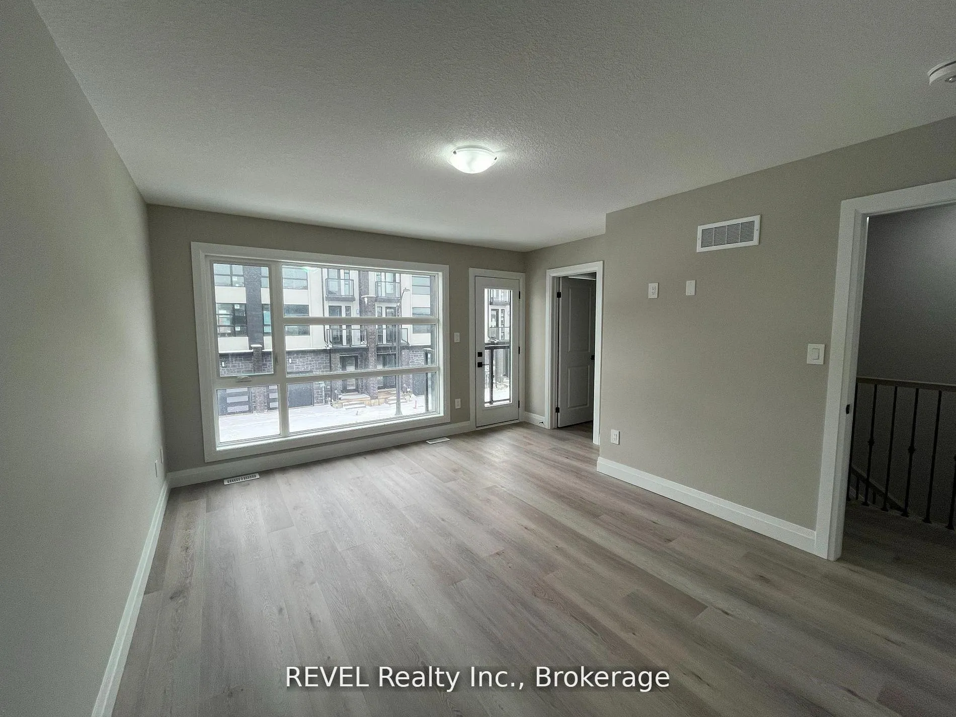 Photo 11 of 16 Keystone Trail, Welland, Lincoln/Crowland — HOMEH