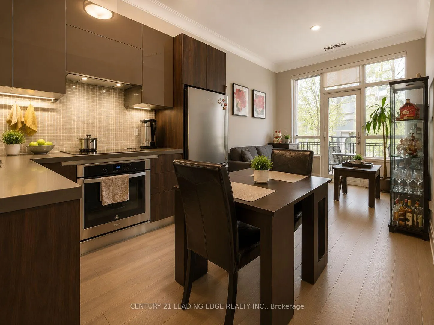 Photo 2 of Unit 121, 25 Water Walk Drive, Markham, Unionville — HOMEH