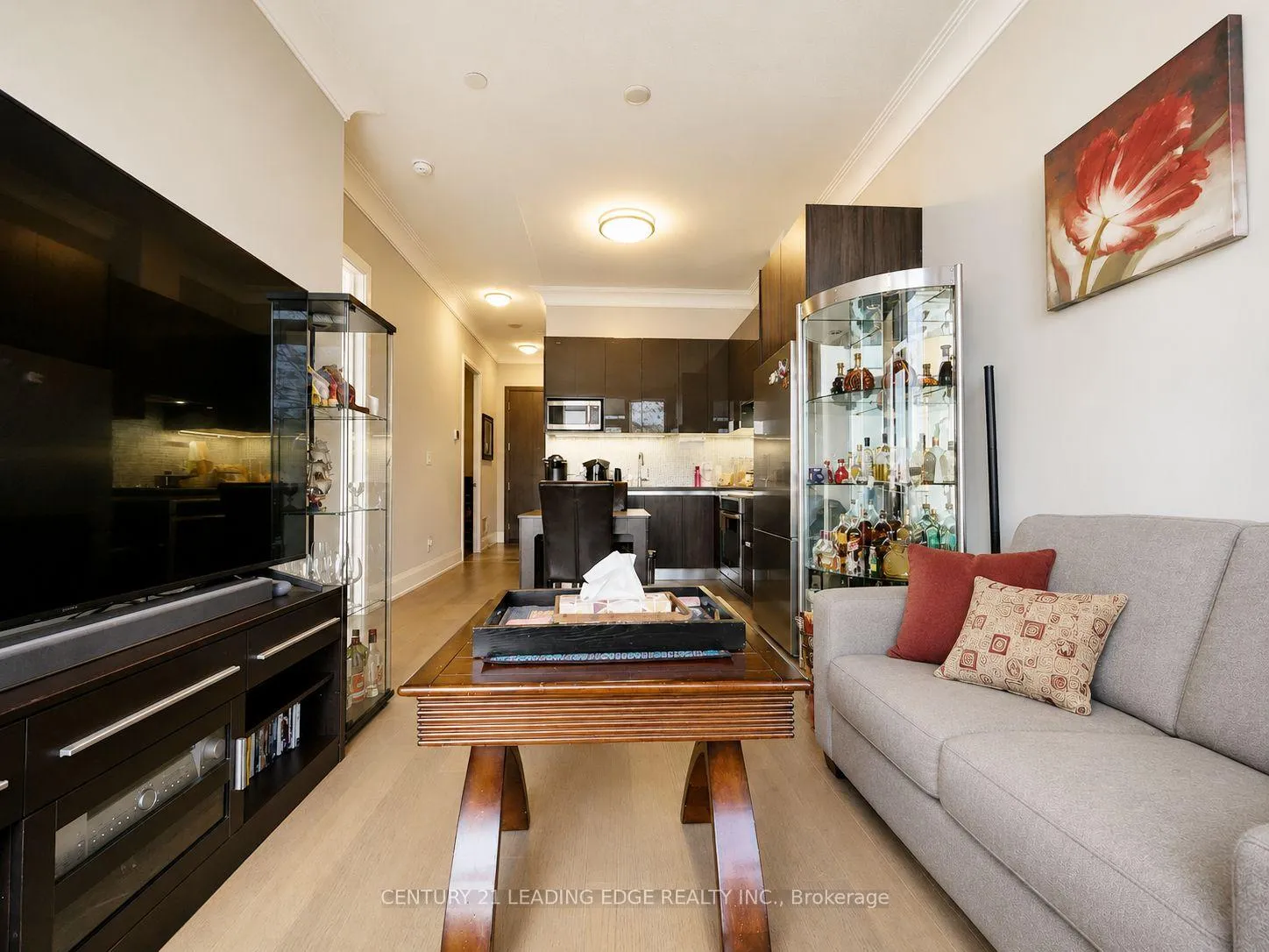Photo 9 of Unit 121, 25 Water Walk Drive, Markham, Unionville — HOMEH