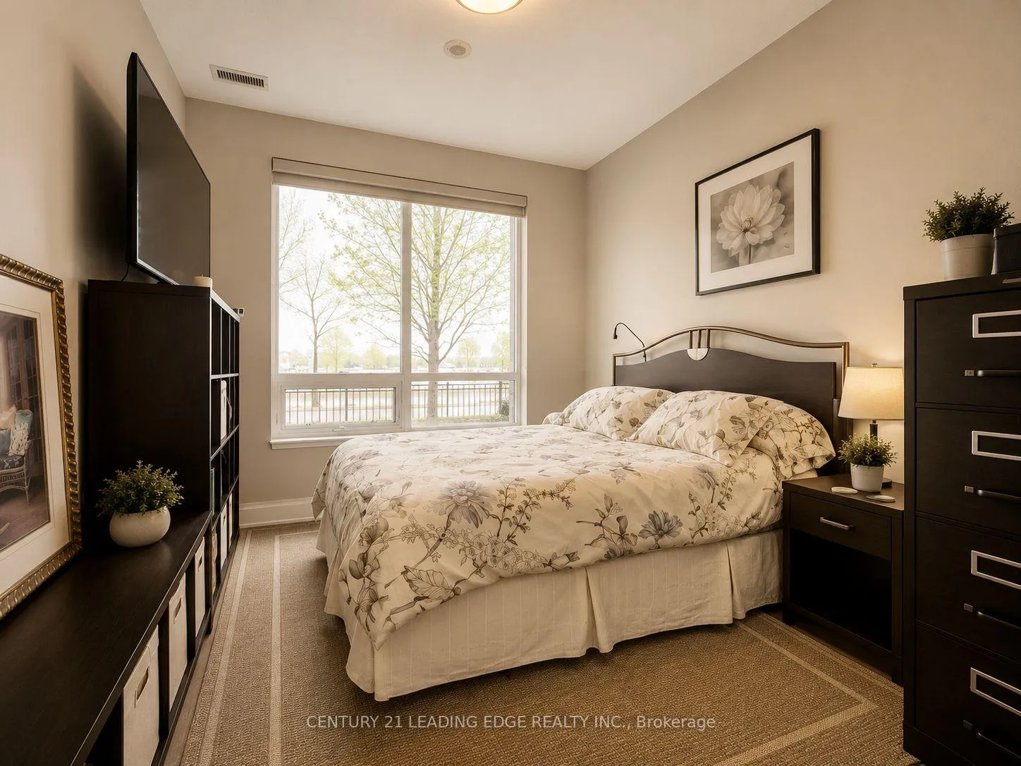 Photo 10 of Unit 121, 25 Water Walk Drive, Markham, Unionville — HOMEH