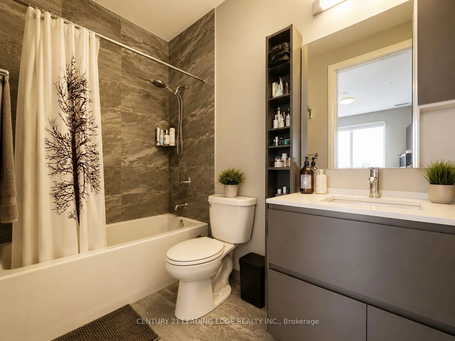 Photo 12 of Unit 121, 25 Water Walk Drive, Markham, Unionville — HOMEH