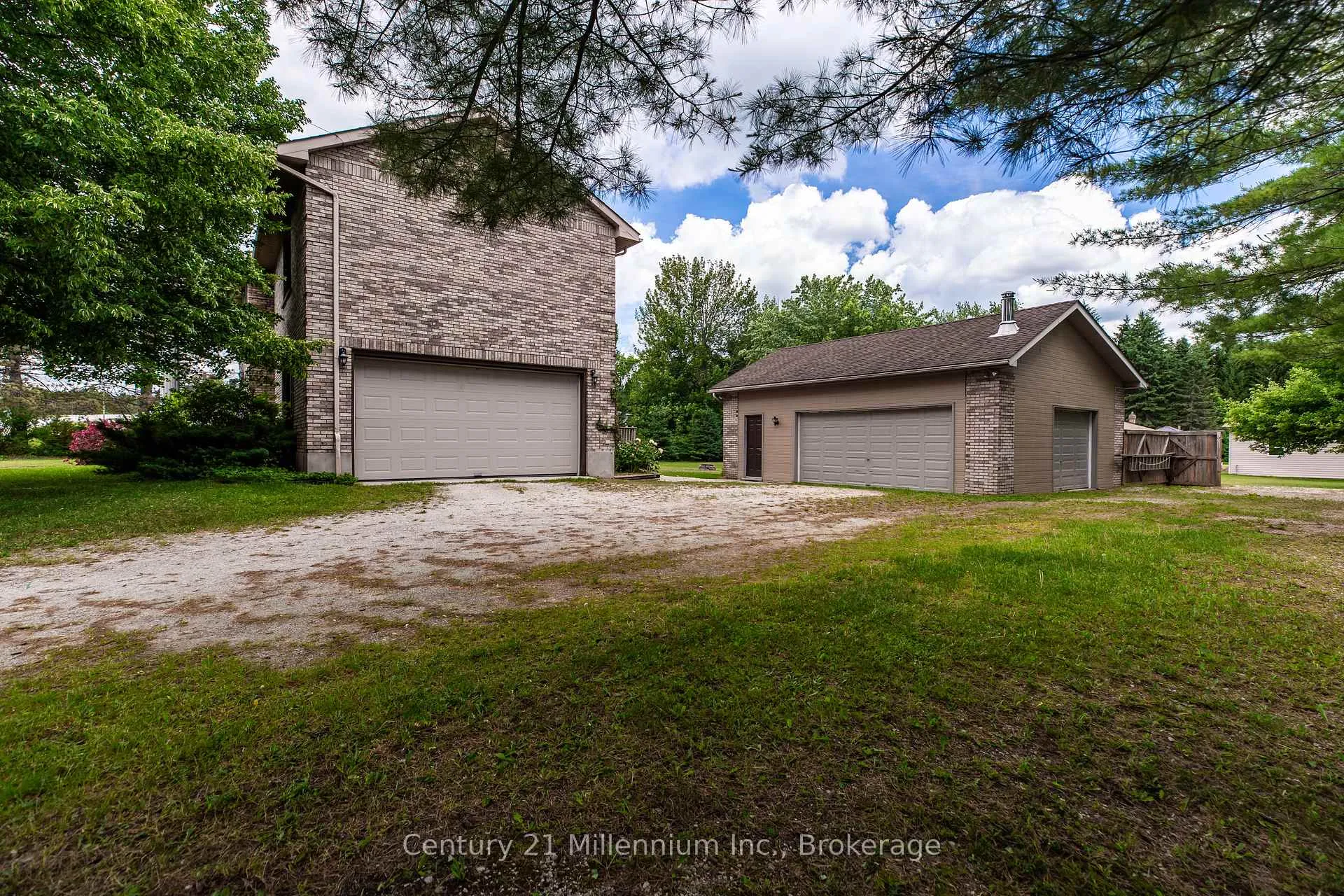 Photo 4 of 103 Cedar Court, Chatsworth — HOMEH