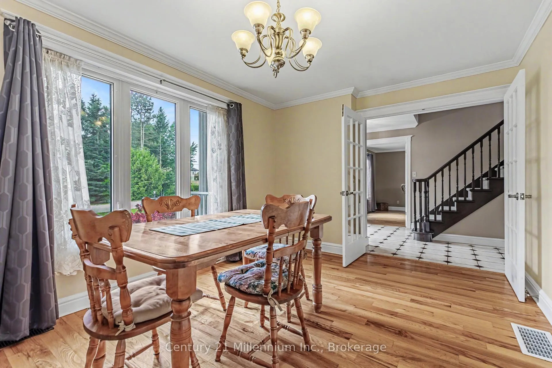 Photo 10 of 103 Cedar Court, Chatsworth — HOMEH