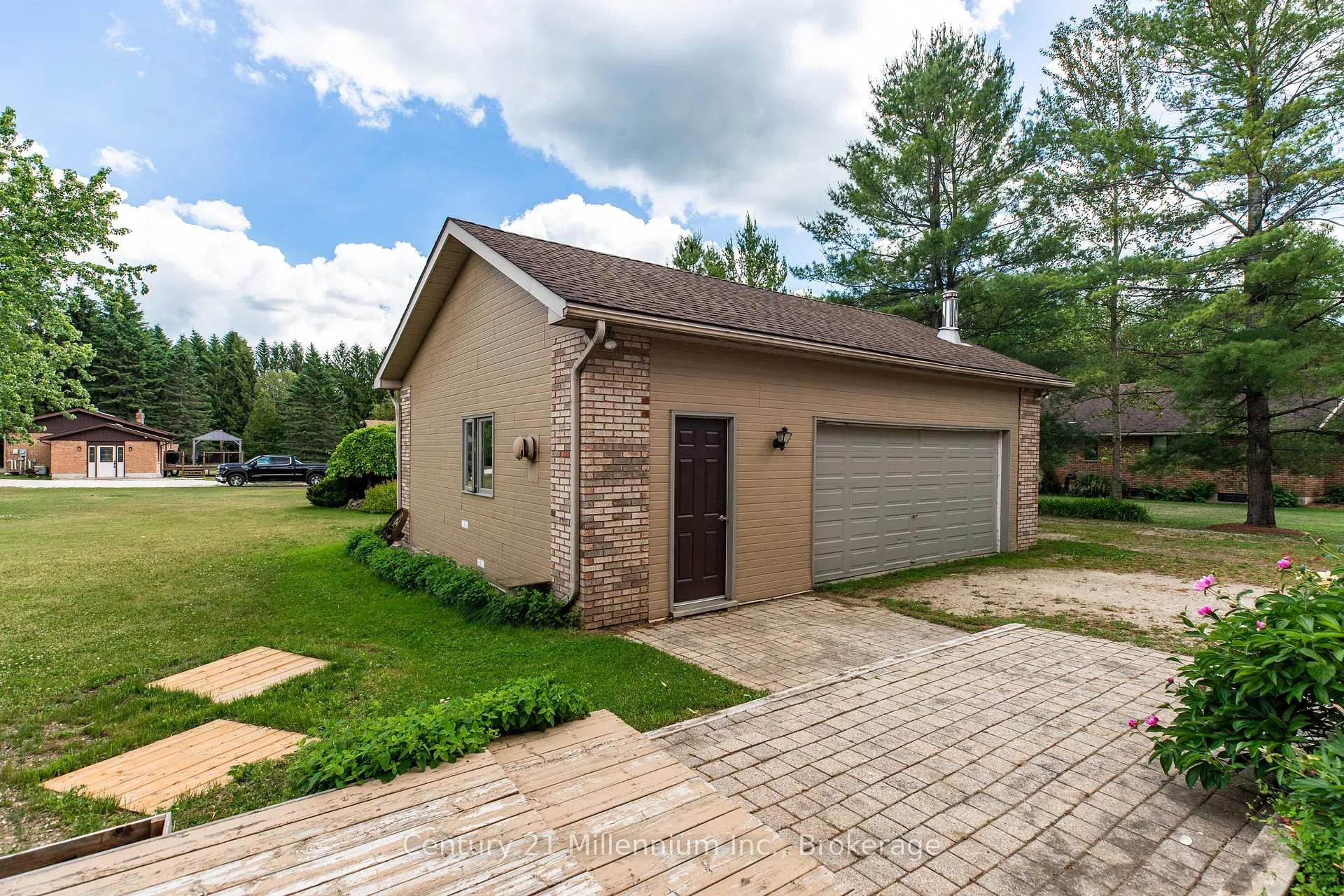 Photo 51 of 103 Cedar Court, Chatsworth — HOMEH