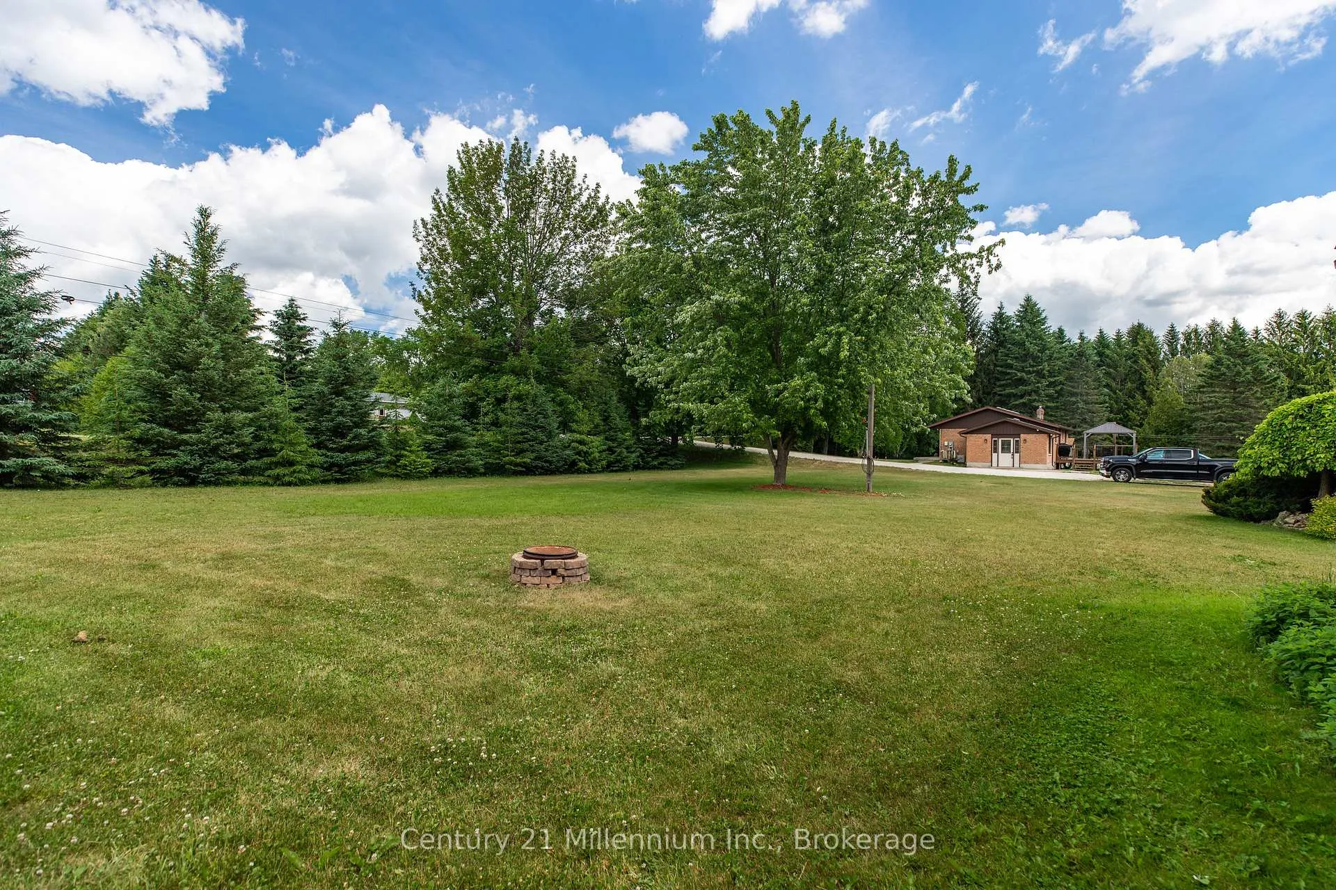 Photo 60 of 103 Cedar Court, Chatsworth — HOMEH