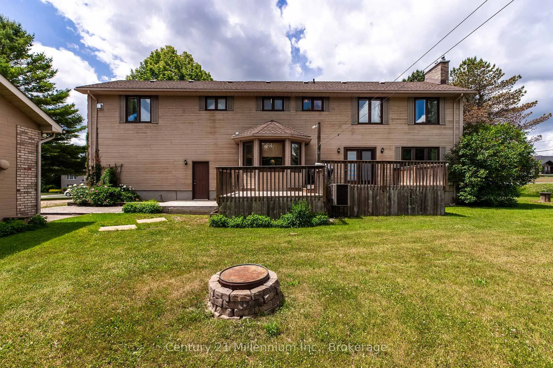 Photo 64 of 103 Cedar Court, Chatsworth — HOMEH