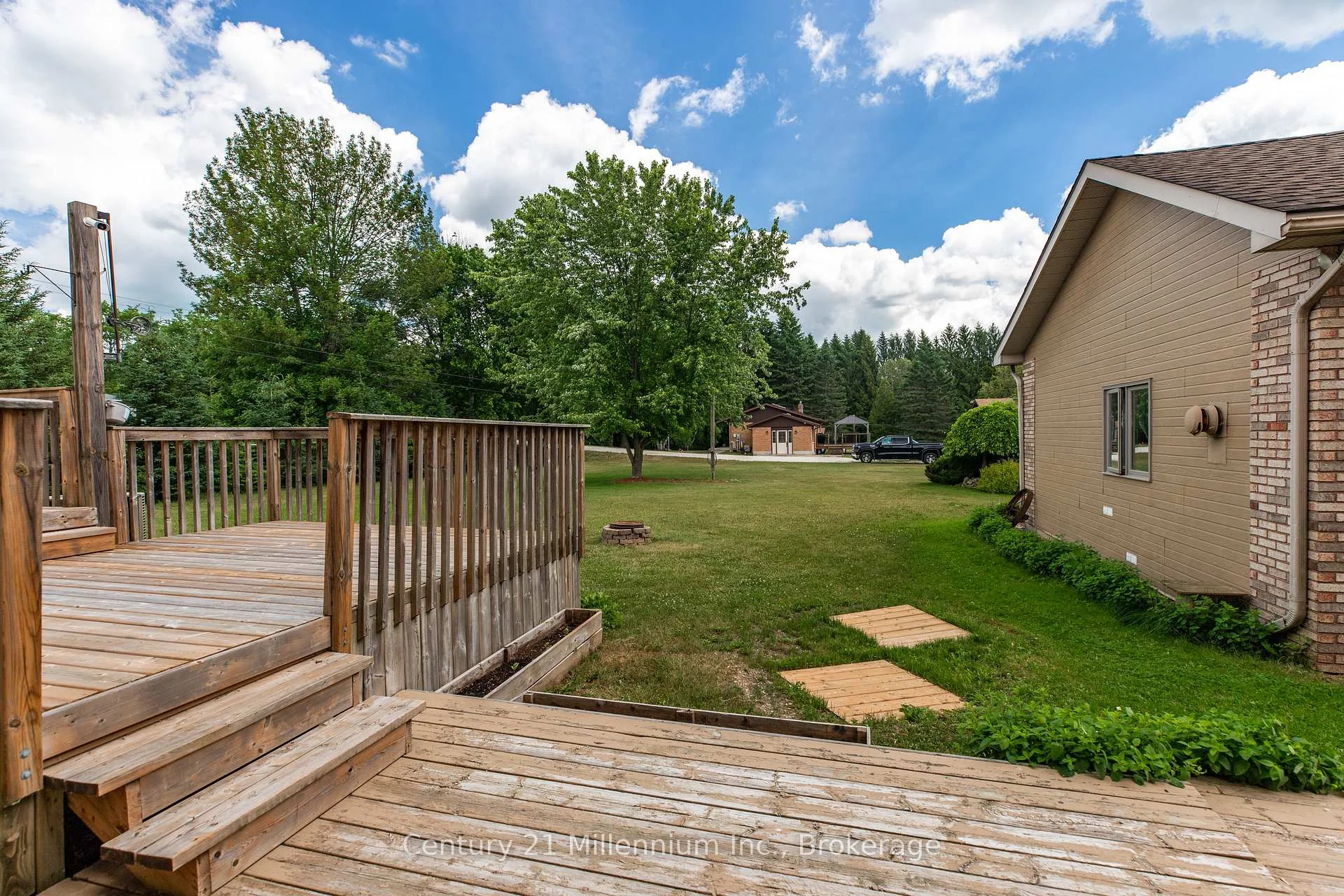 Photo 49 of 103 Cedar Court, Chatsworth — HOMEH