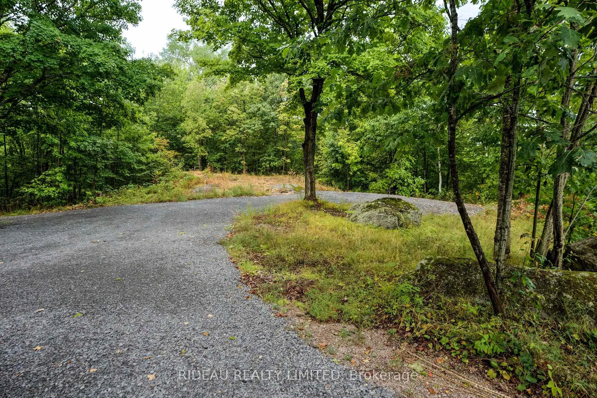 Photo 6 of 534 Oak Bluffs Road, Frontenac, Frontenac South — HOMEH
