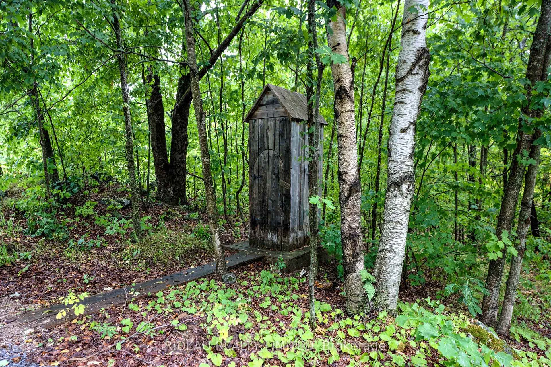 Photo 7 of 534 Oak Bluffs Road, Frontenac, Frontenac South — HOMEH