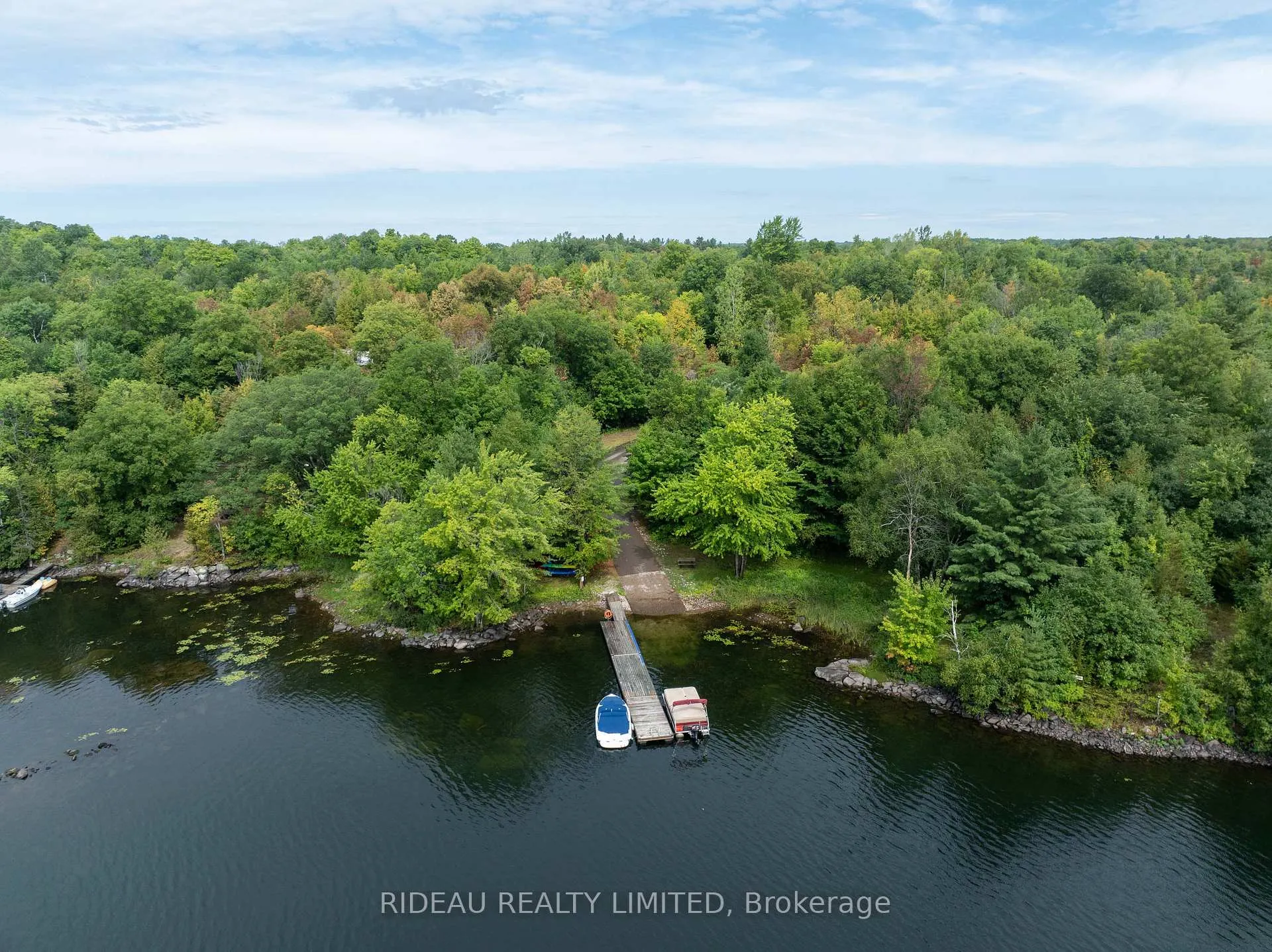 Photo 11 of 534 Oak Bluffs Road, Frontenac, Frontenac South — HOMEH