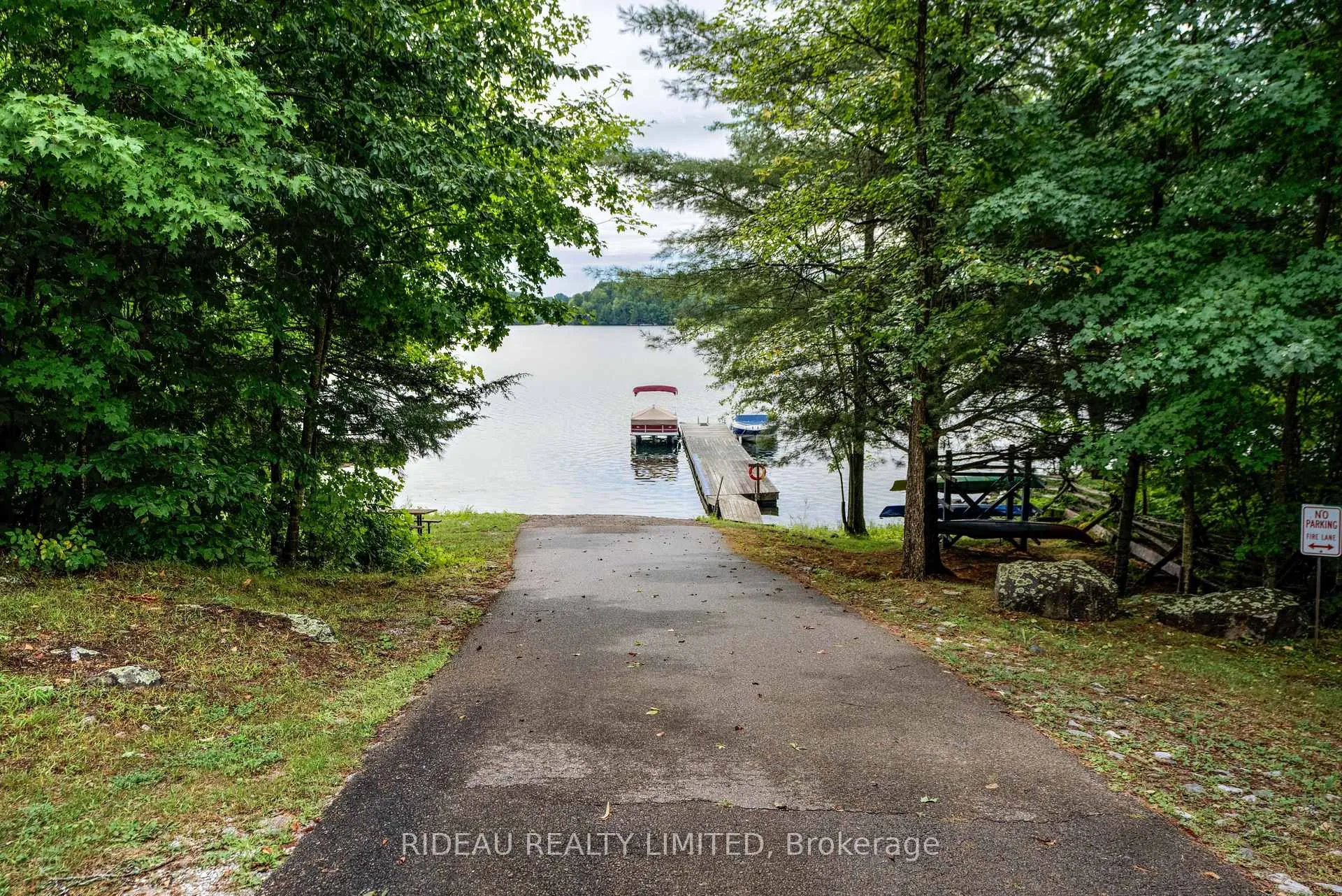 Photo 12 of 534 Oak Bluffs Road, Frontenac, Frontenac South — HOMEH