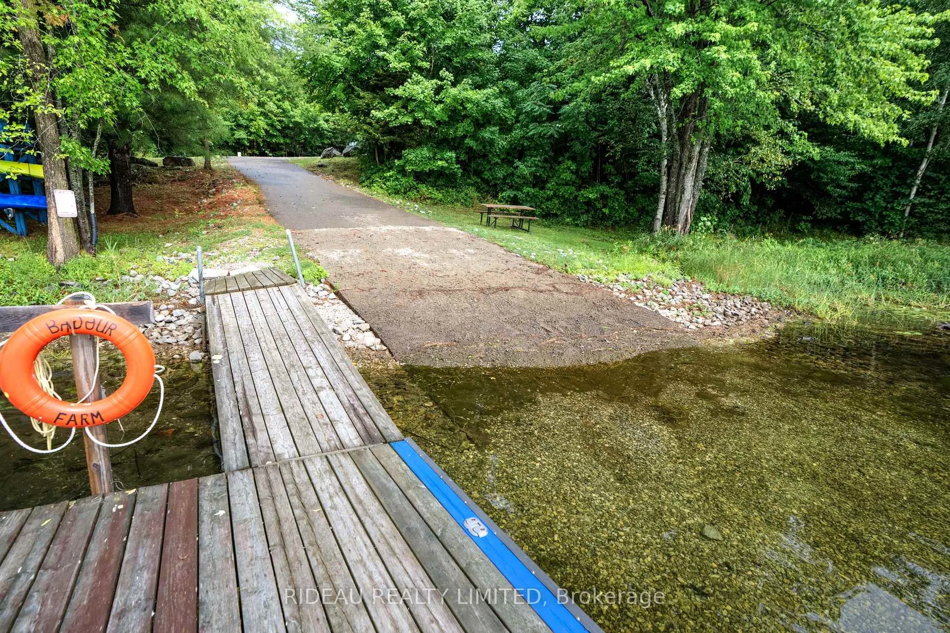 Photo 15 of 534 Oak Bluffs Road, Frontenac, Frontenac South — HOMEH