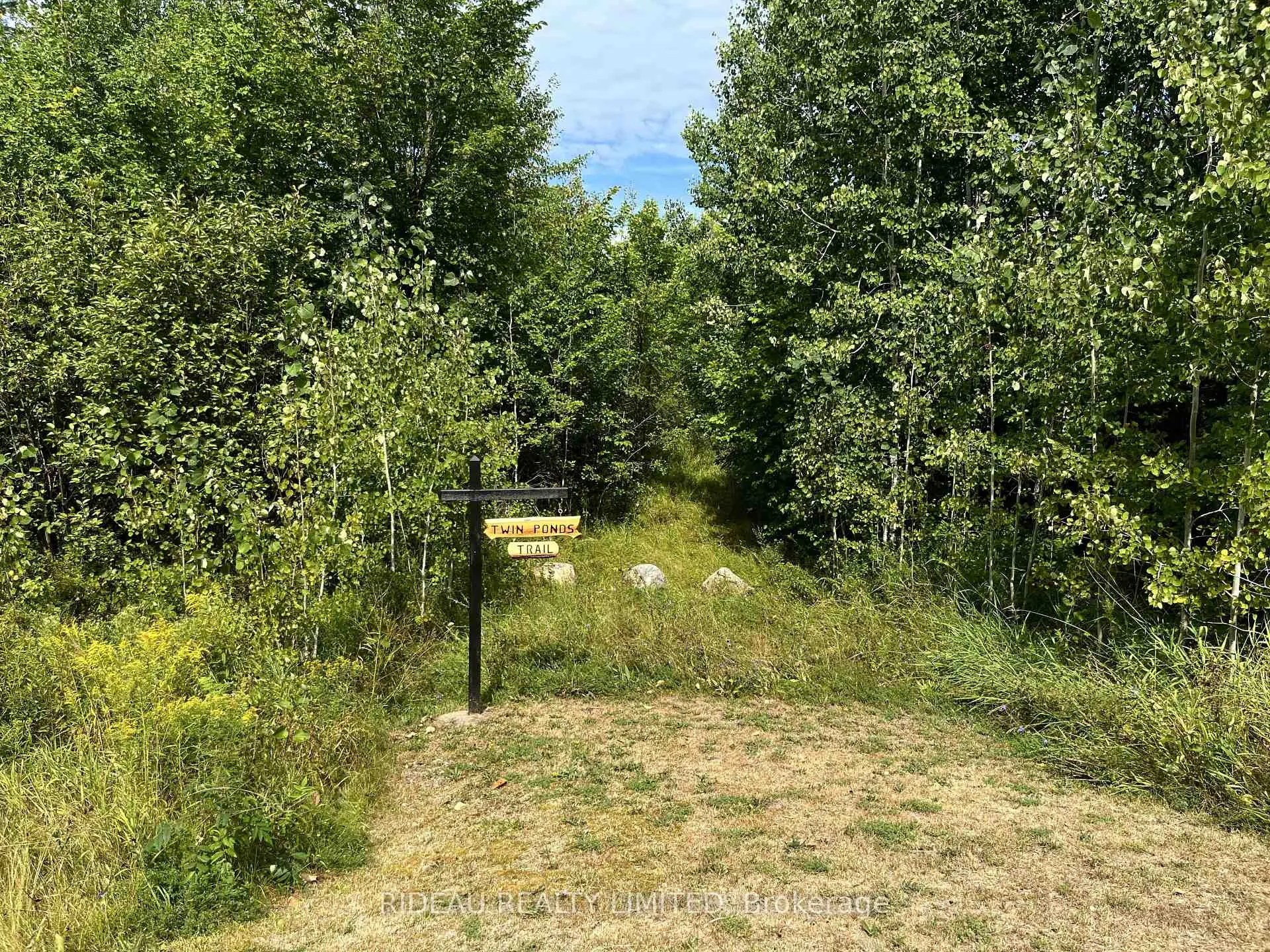 Photo 19 of 534 Oak Bluffs Road, Frontenac, Frontenac South — HOMEH