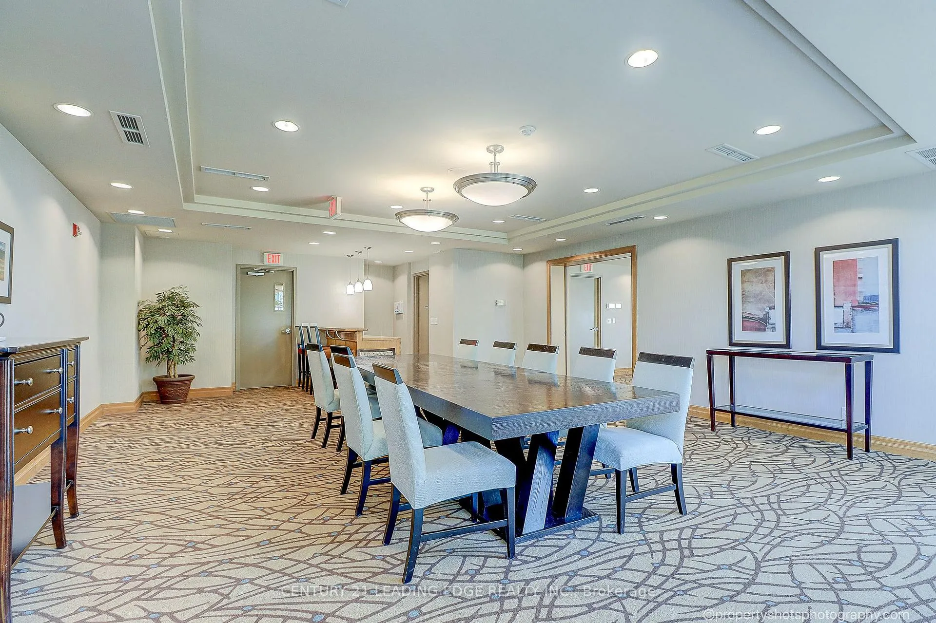 Photo 13 of Unit 303, 1900 Lakeshore Boulevard, Toronto, High Park-Swansea — HOMEH