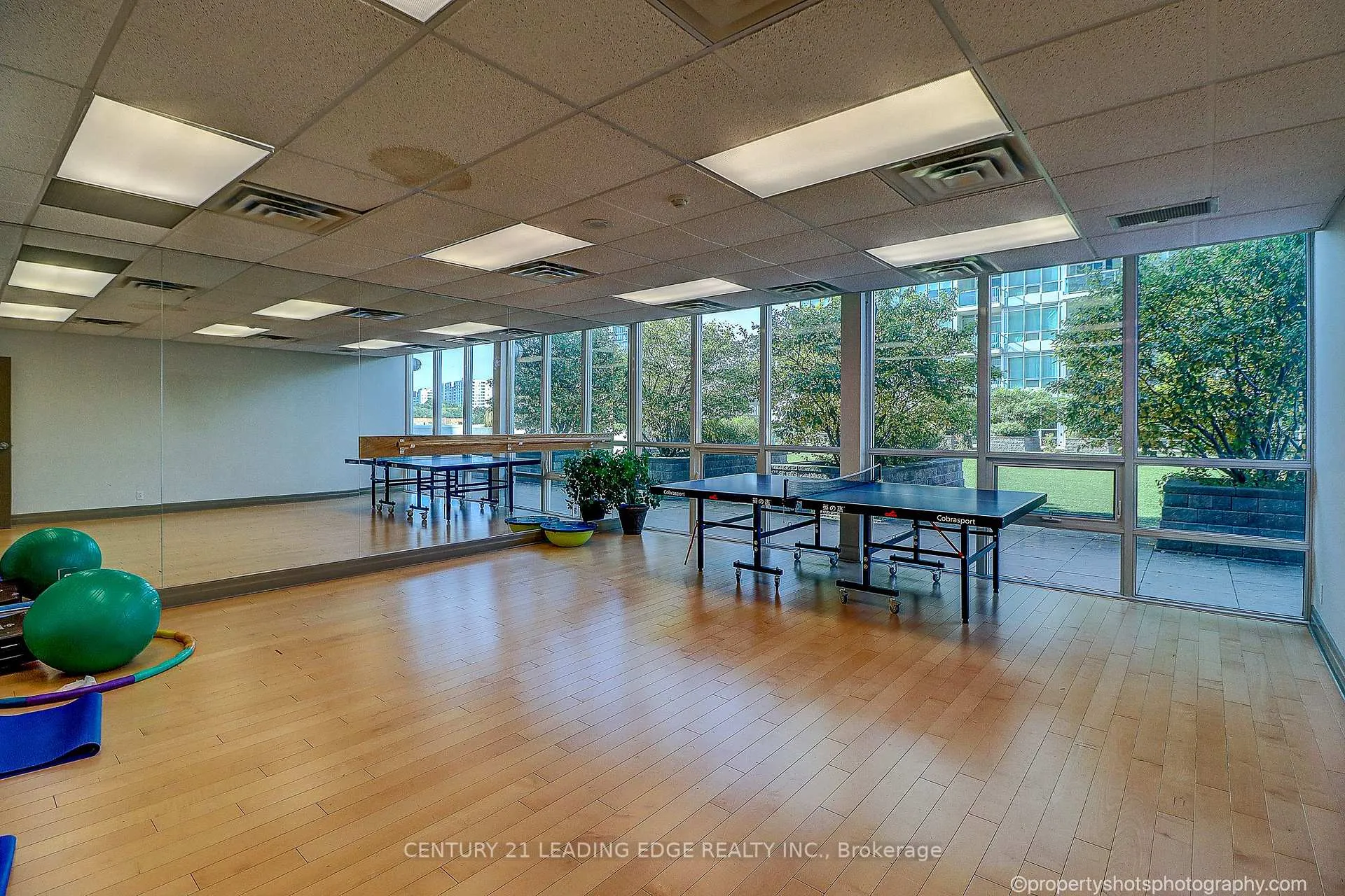 Photo 15 of Unit 303, 1900 Lakeshore Boulevard, Toronto, High Park-Swansea — HOMEH