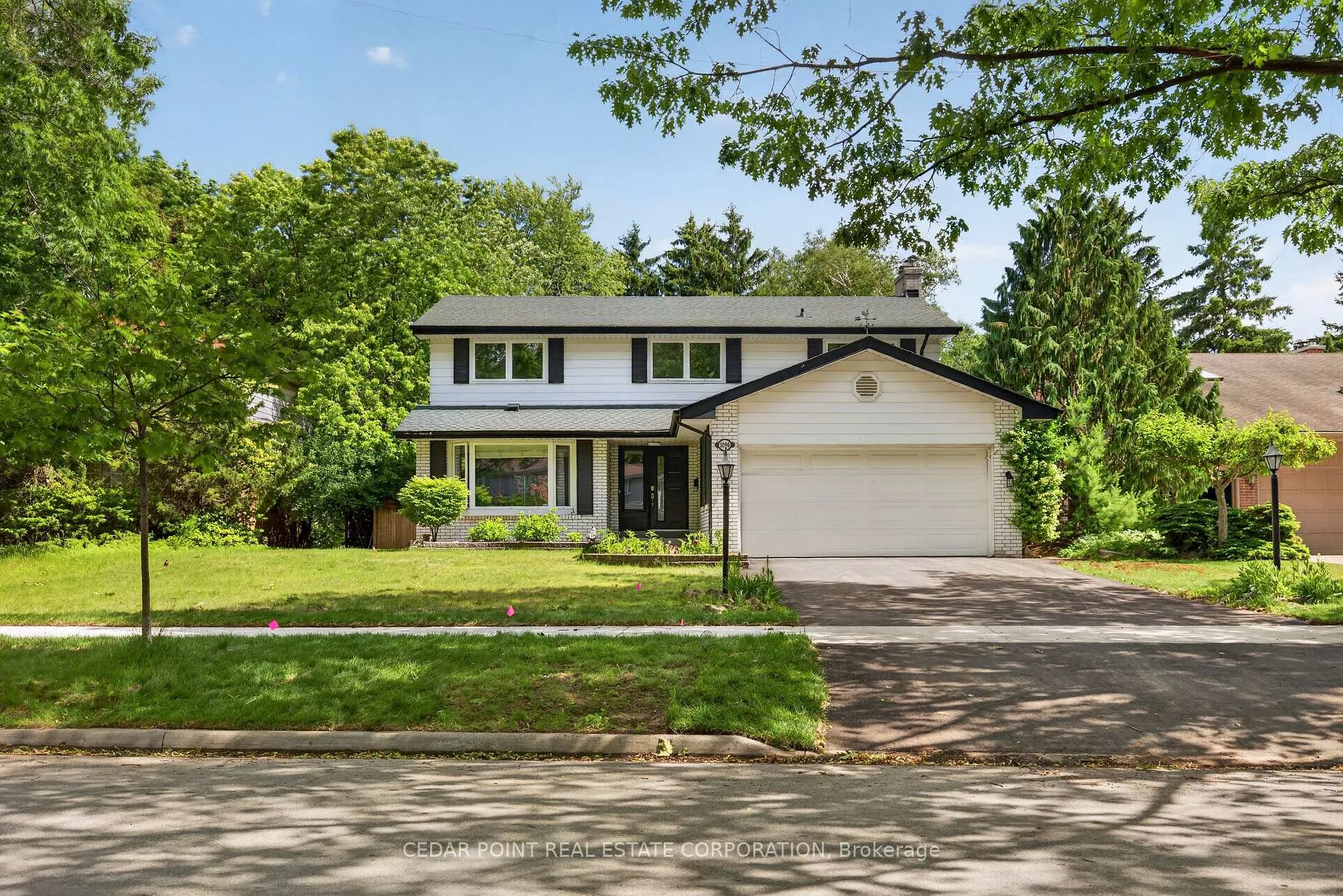 Photo 1 of 1096 Fair Birch Drive, Mississauga, Lorne Park — HOMEH