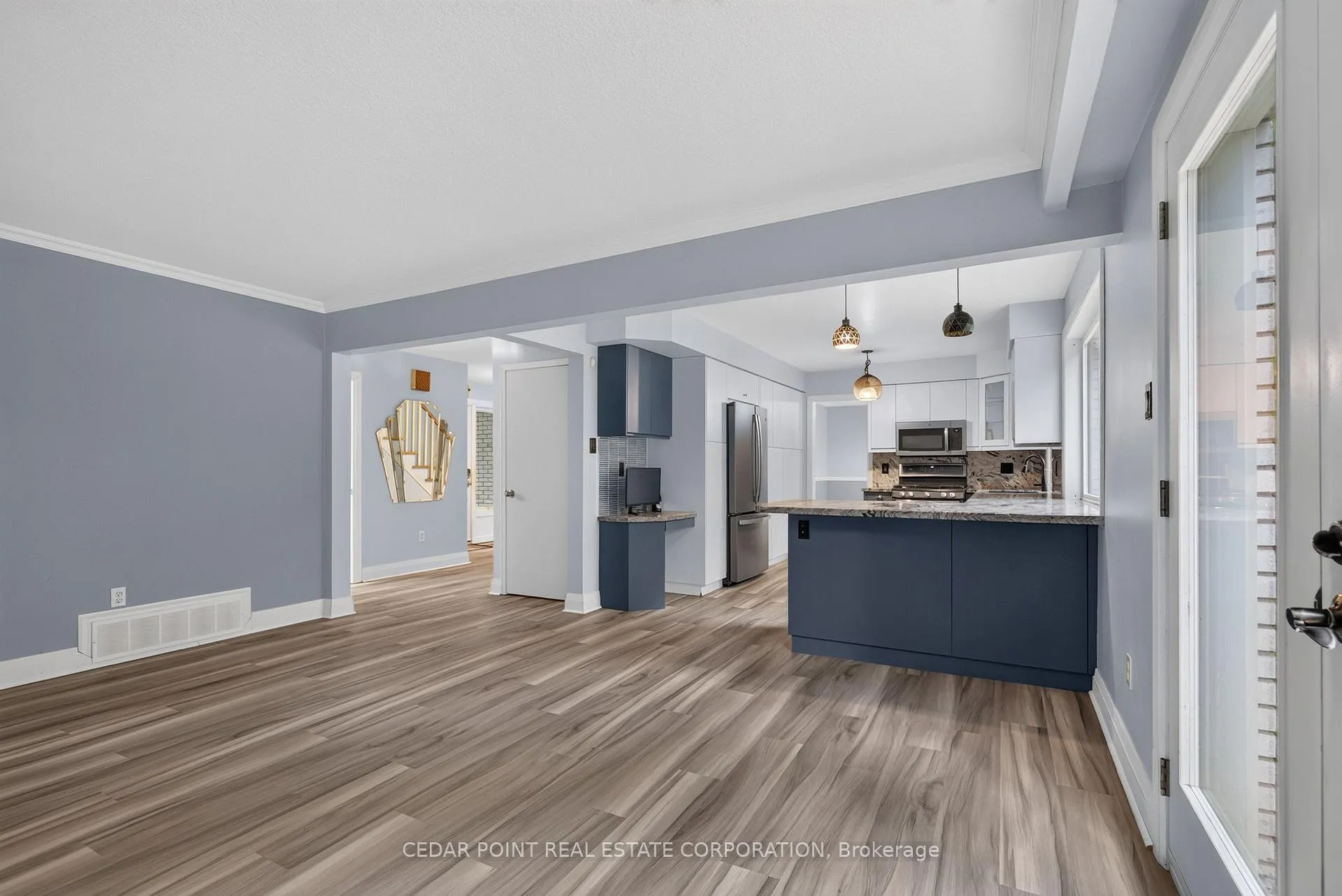 Photo 15 of 1096 Fair Birch Drive, Mississauga, Lorne Park — HOMEH