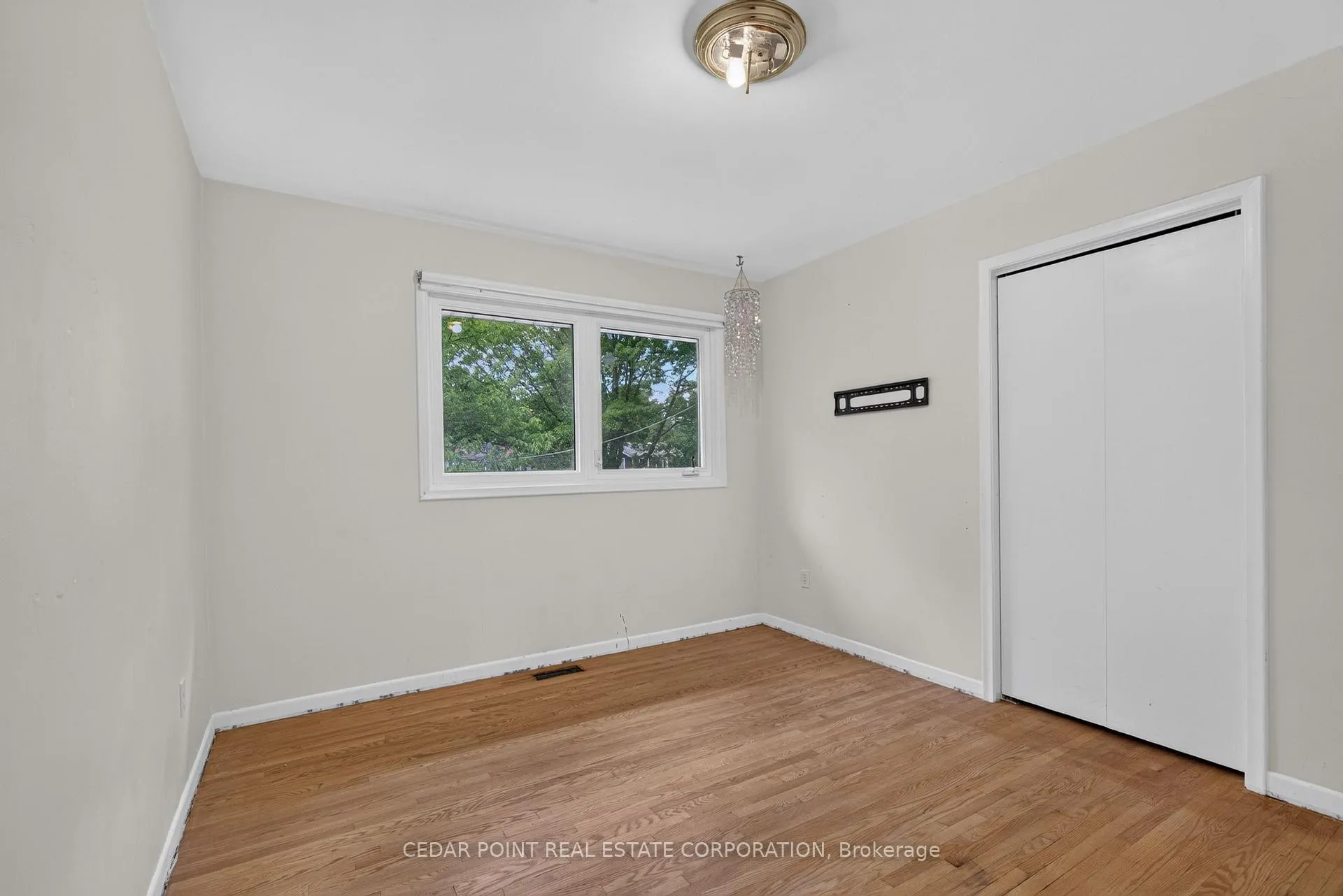 Photo 34 of 1096 Fair Birch Drive, Mississauga, Lorne Park — HOMEH