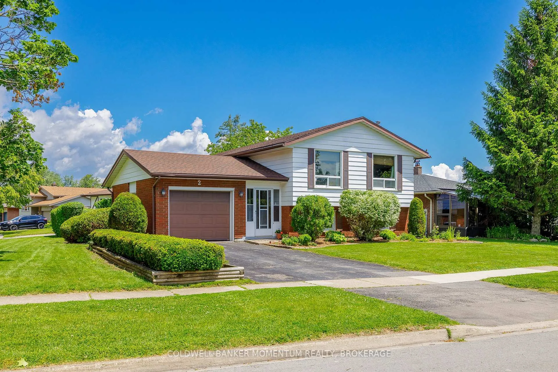 Photo 1 of 2 Wychwood Road, Welland, N. Welland — HOMEH