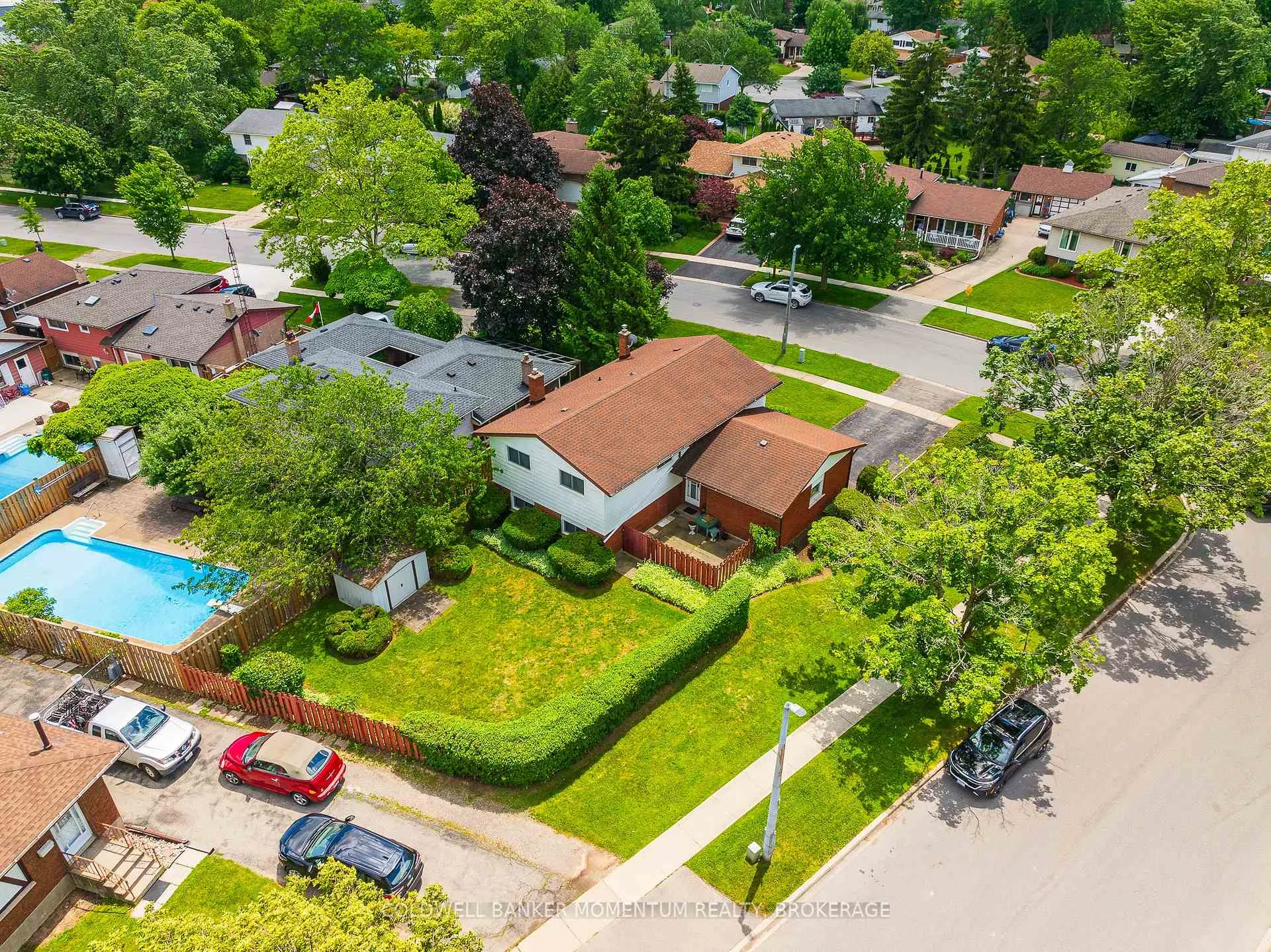 Photo 38 of 2 Wychwood Road, Welland, N. Welland — HOMEH