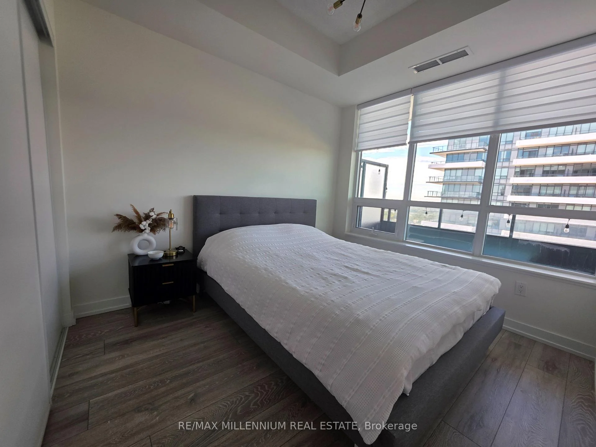 Photo 5 of Unit 2506, 1455 Celebration Drive, Pickering, Bay Ridges — HOMEH