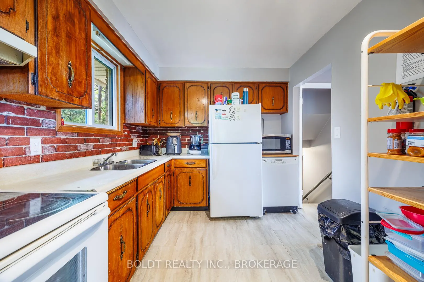 Photo 8 of 29 Tupper Drive, Thorold, Confederation Heights — HOMEH