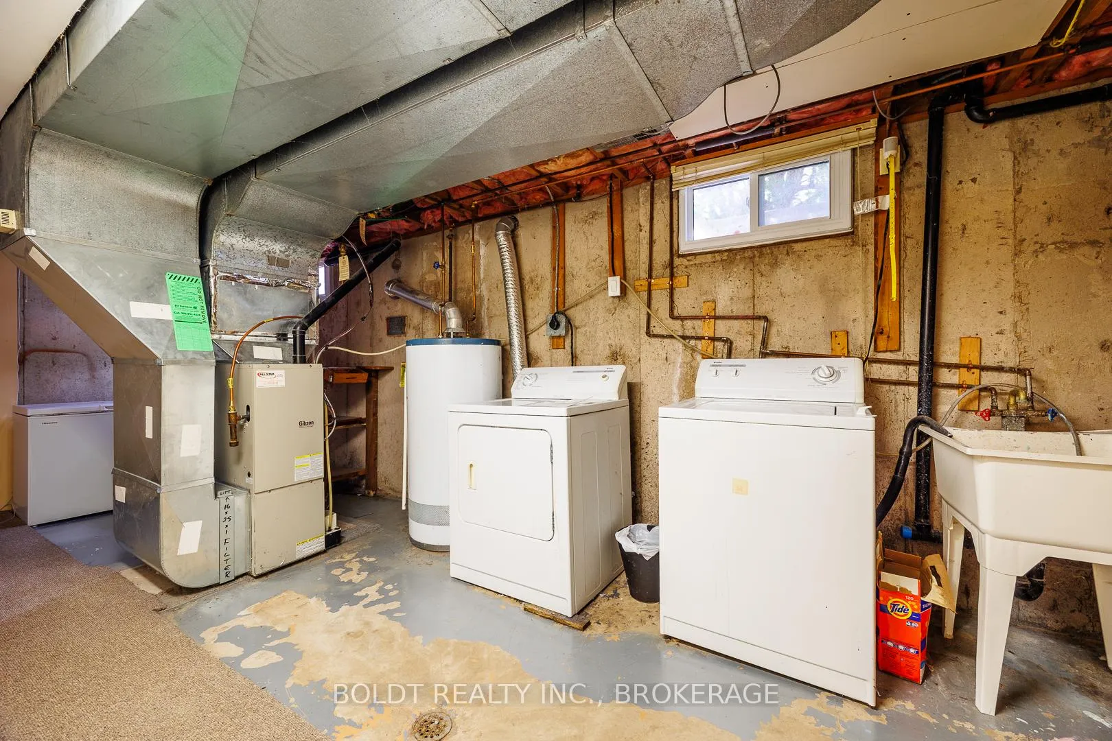 Photo 20 of 29 Tupper Drive, Thorold, Confederation Heights — HOMEH