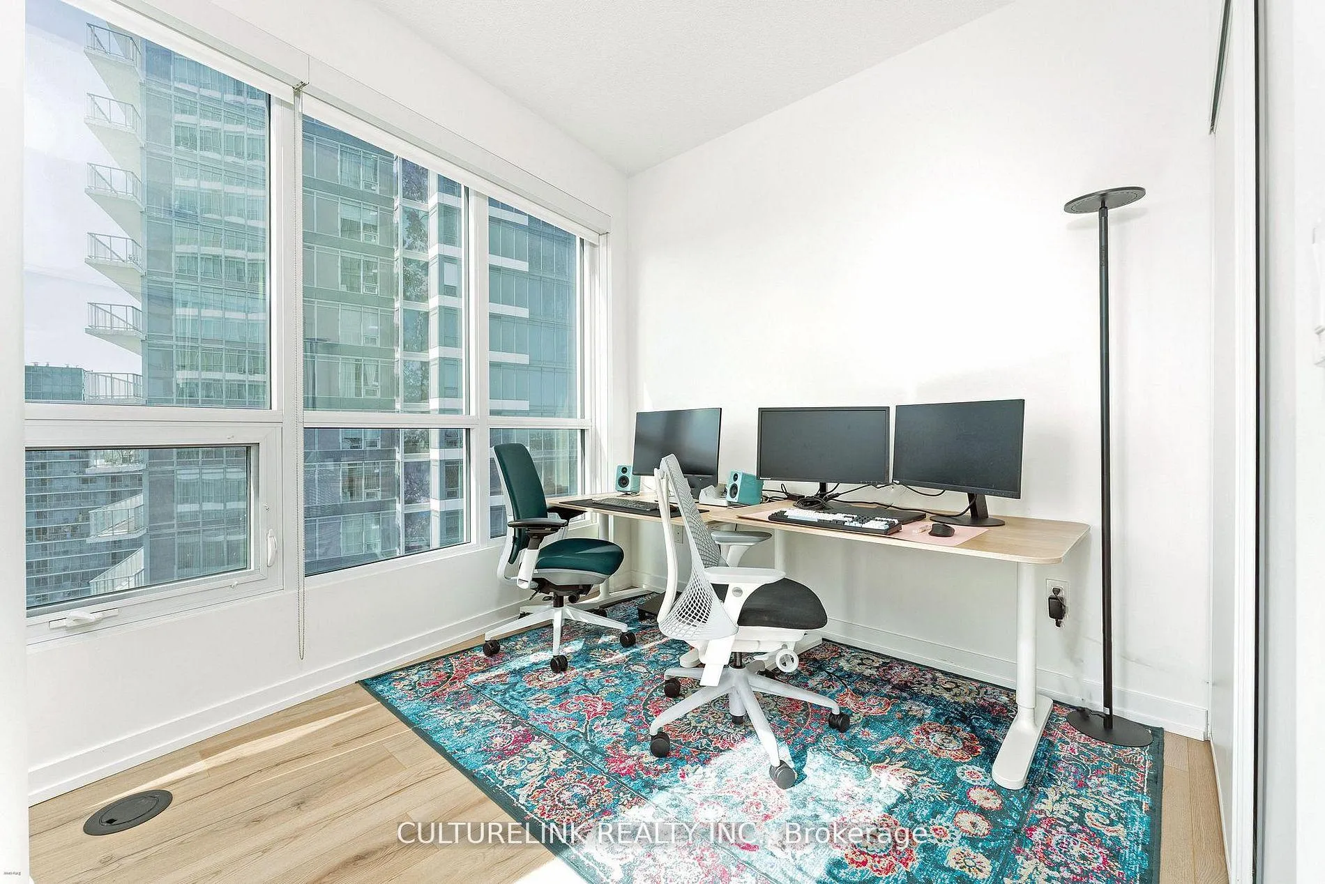 Photo 13 of Unit 2008, 117 McMahon Drive, North York, Bayview Village — HOMEH