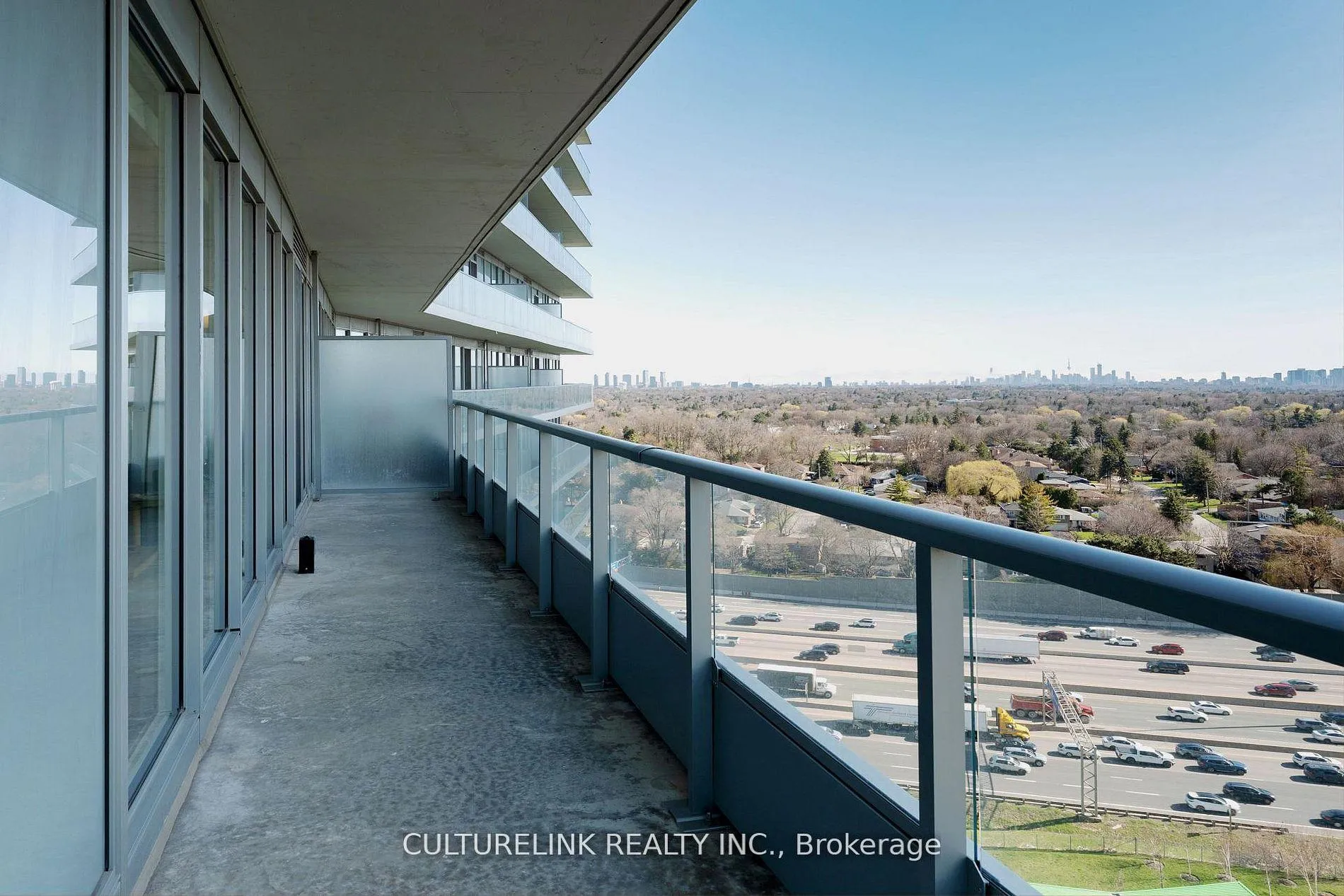 Photo 15 of Unit 2008, 117 McMahon Drive, North York, Bayview Village — HOMEH