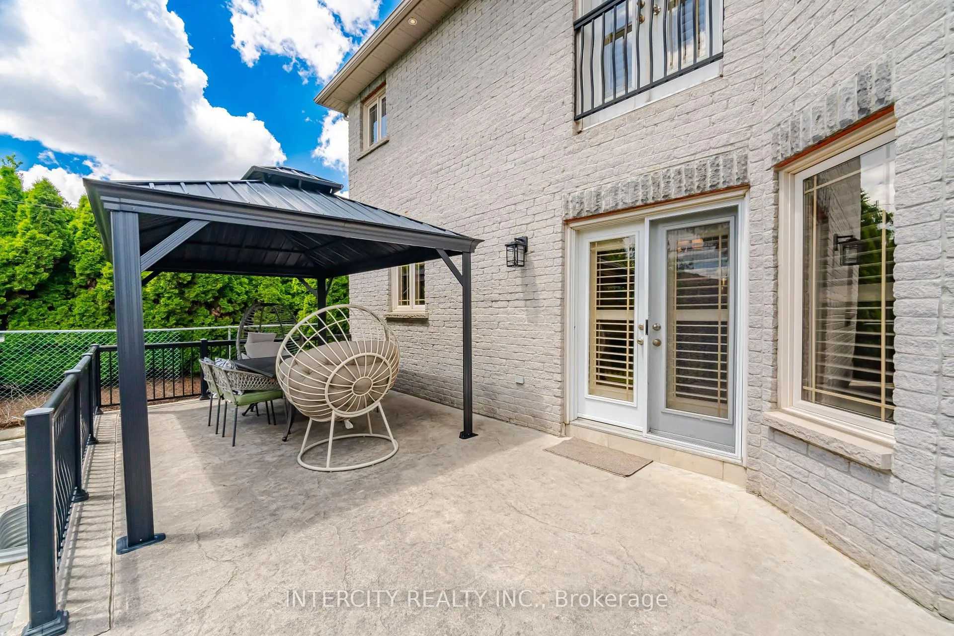 Photo 40 of 25 Lockheed Boulevard, Etobicoke, Humber Heights — HOMEH