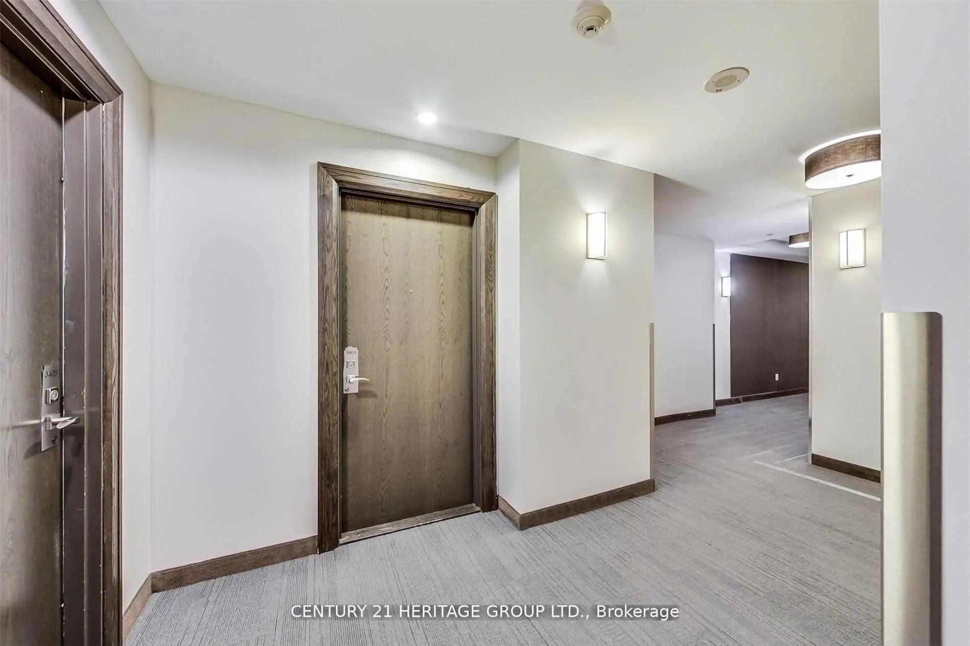 Photo 3 of Unit 3402, 2900 Highway 7, Vaughan, Concord — HOMEH