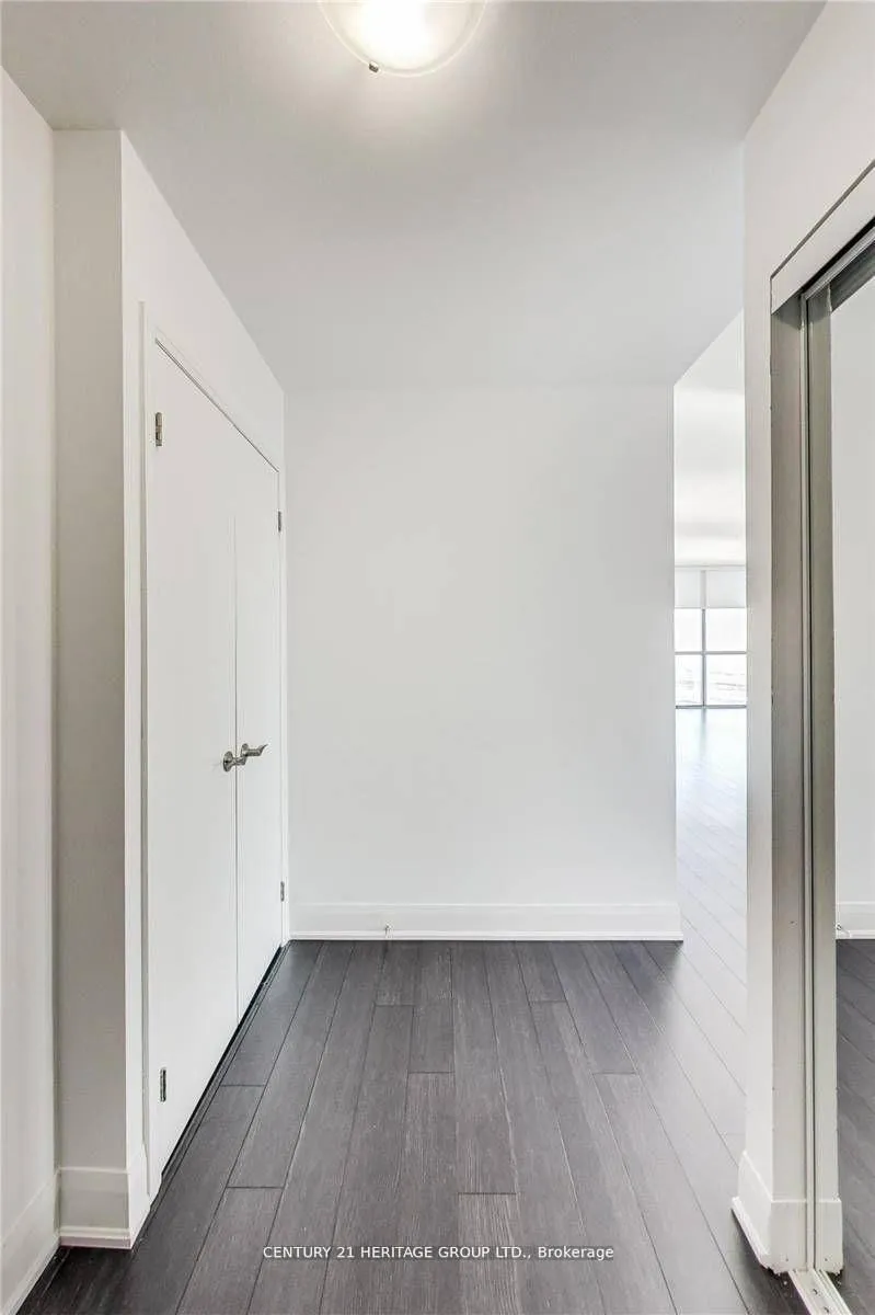 Photo 4 of Unit 3402, 2900 Highway 7, Vaughan, Concord — HOMEH
