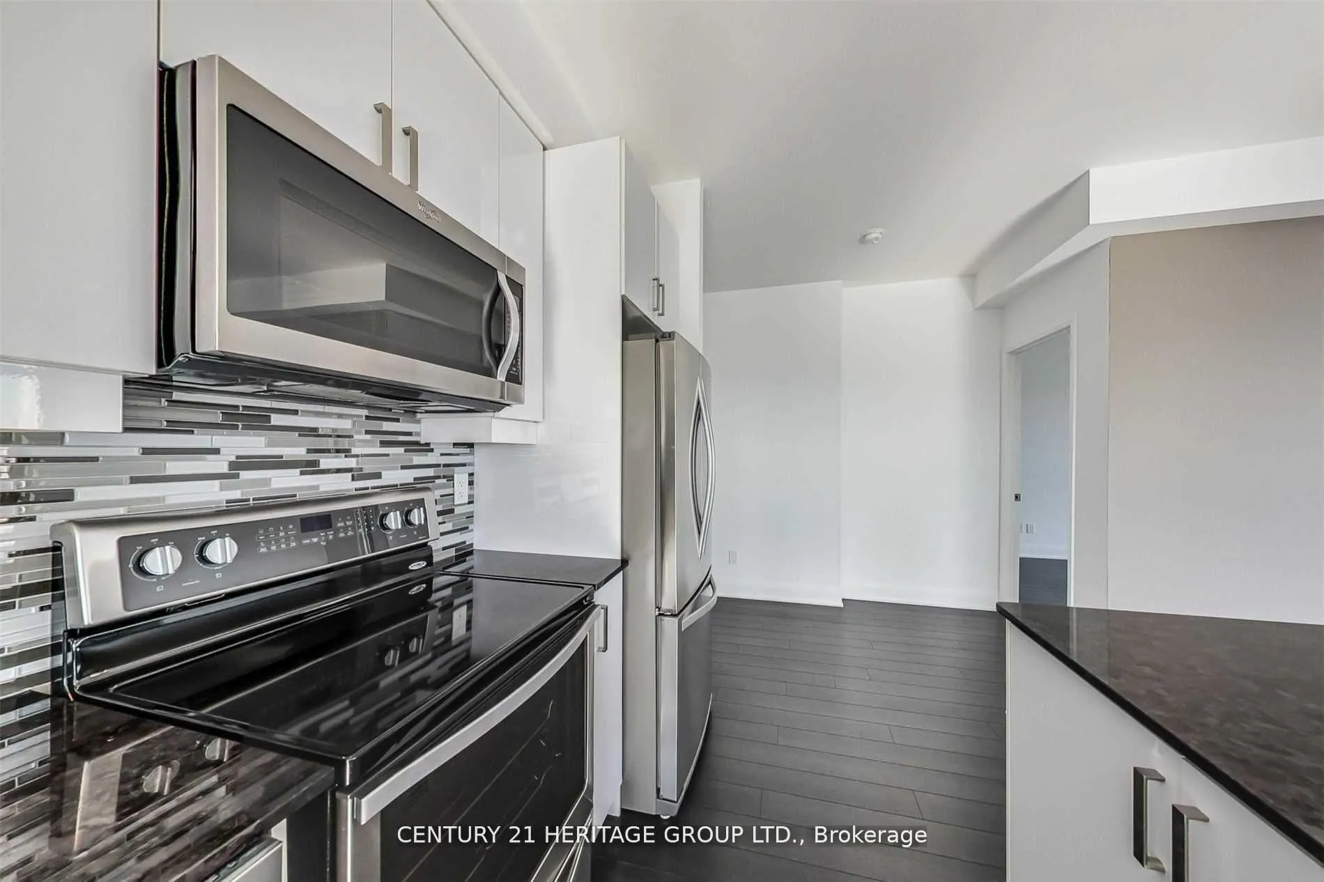 Photo 14 of Unit 3402, 2900 Highway 7, Vaughan, Concord — HOMEH