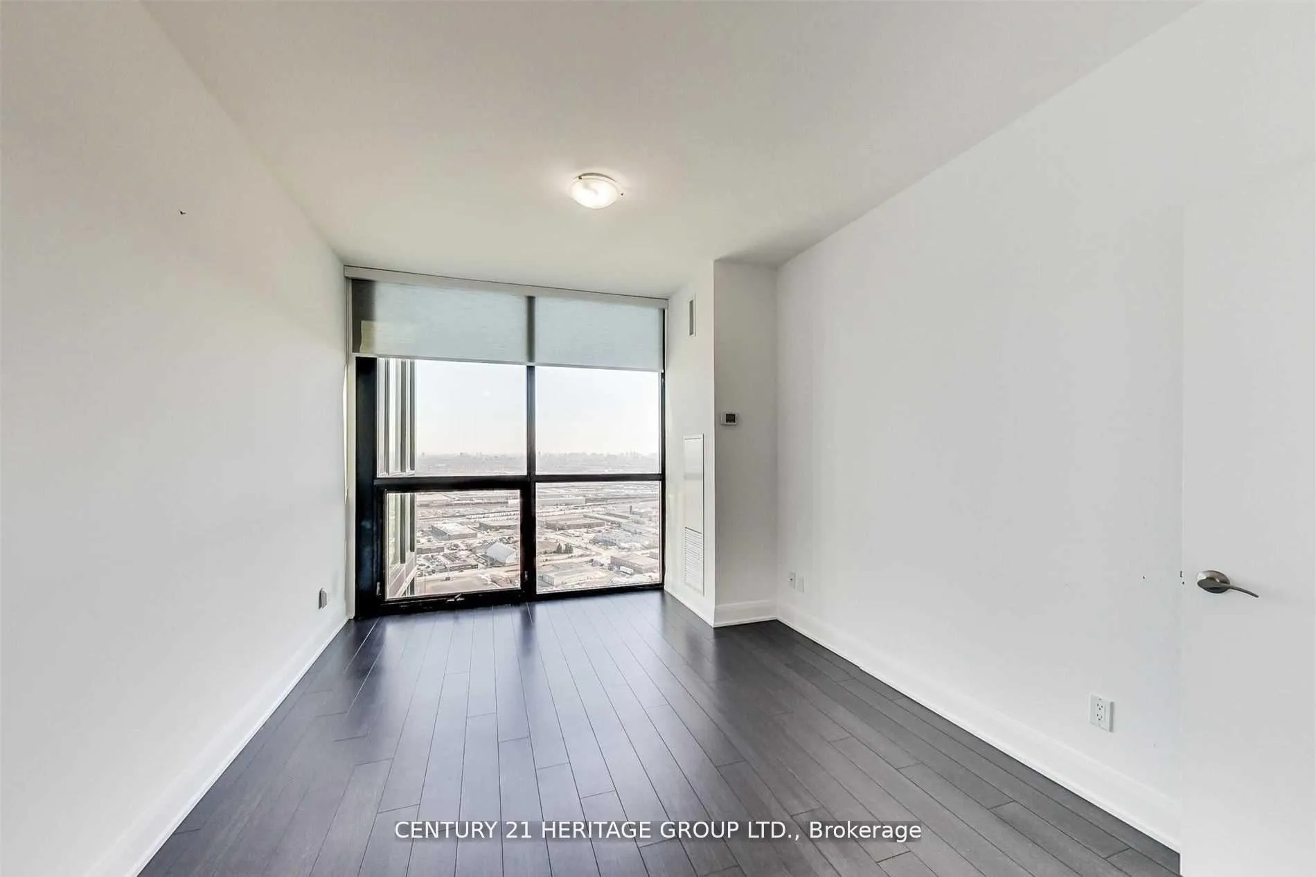 Photo 16 of Unit 3402, 2900 Highway 7, Vaughan, Concord — HOMEH