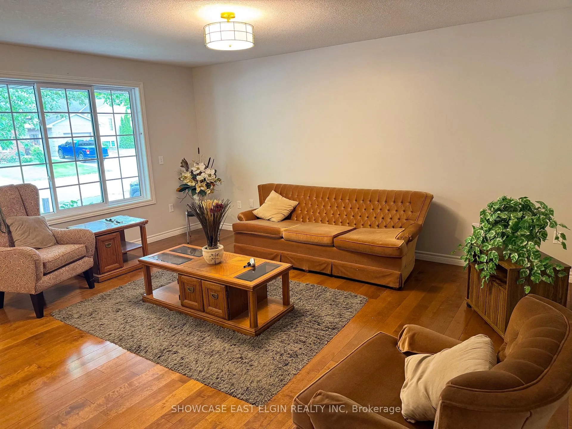Photo 10 of 10 Holland Avenue, Aylmer — HOMEH