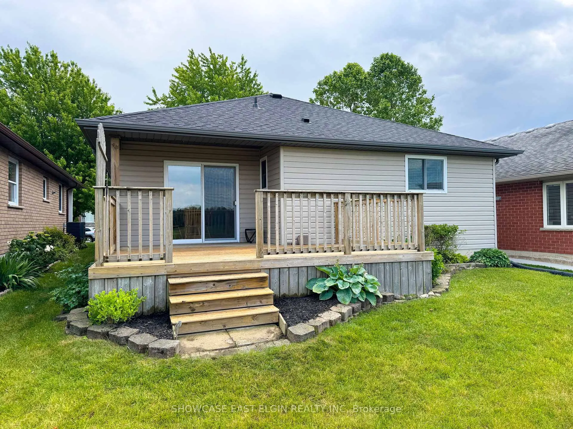 Photo 21 of 10 Holland Avenue, Aylmer — HOMEH