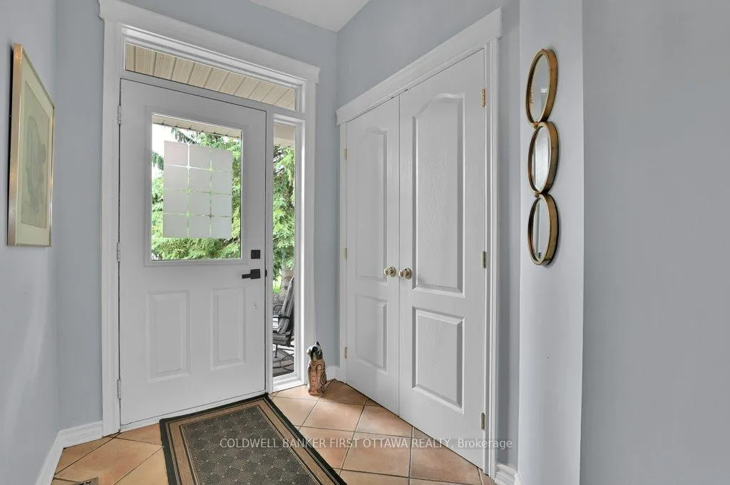 Photo 3 of 131 Hearst Way, Ottawa, Kanata - Katimavik — HOMEH