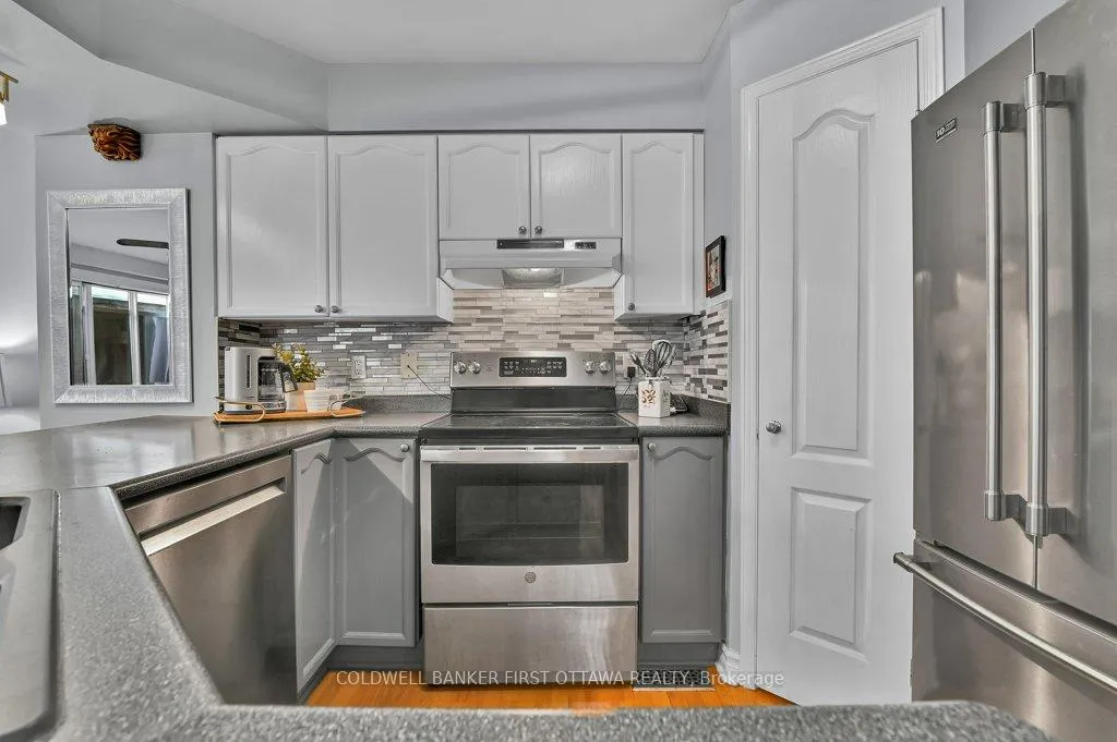 Photo 9 of 131 Hearst Way, Ottawa, Kanata - Katimavik — HOMEH